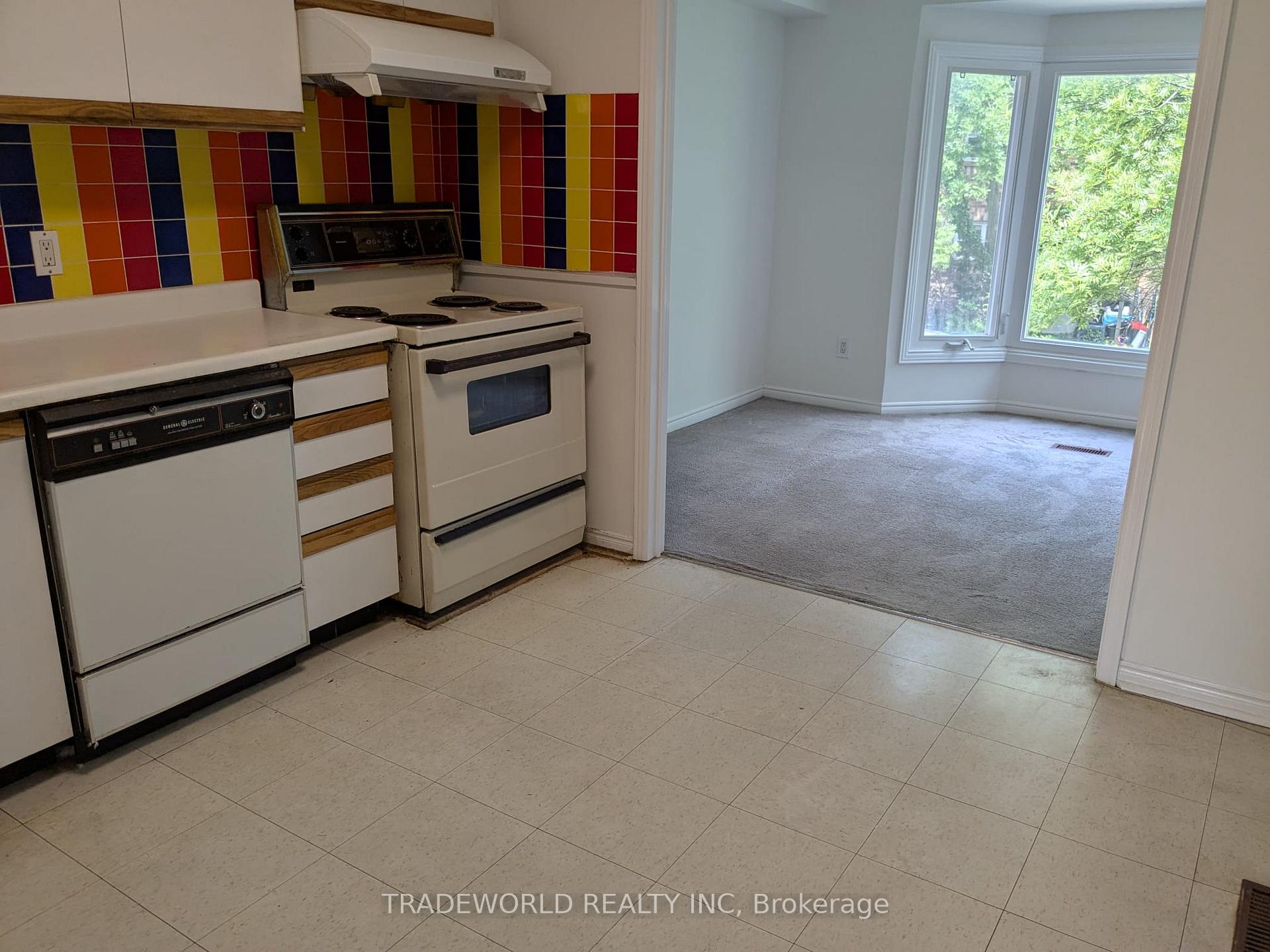 Photo 15 of 6 Unity Road, Toronto, Greenwood-Coxwell — HOMEH