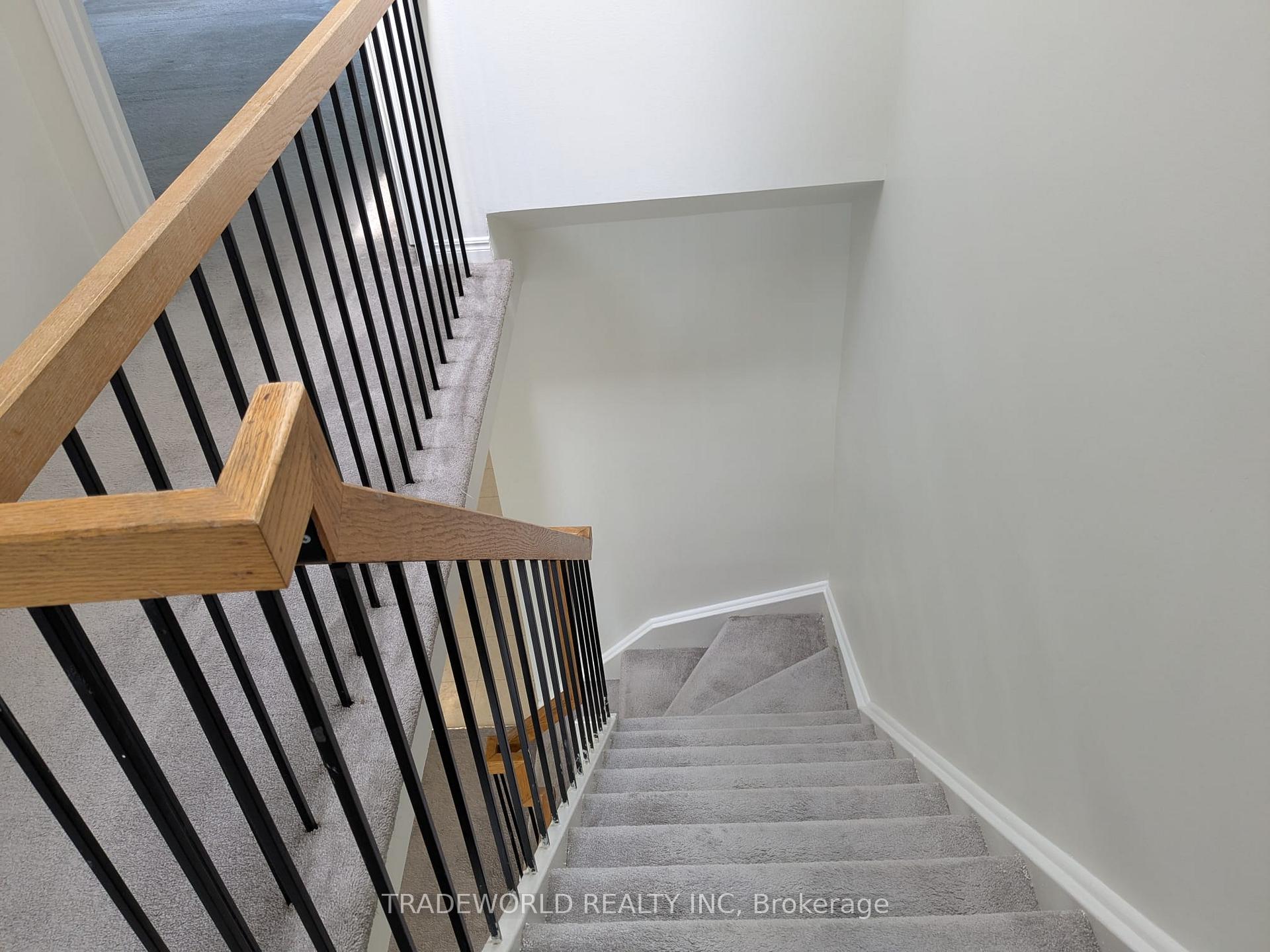 Photo 3 of 6 Unity Road, Toronto, Greenwood-Coxwell — HOMEH