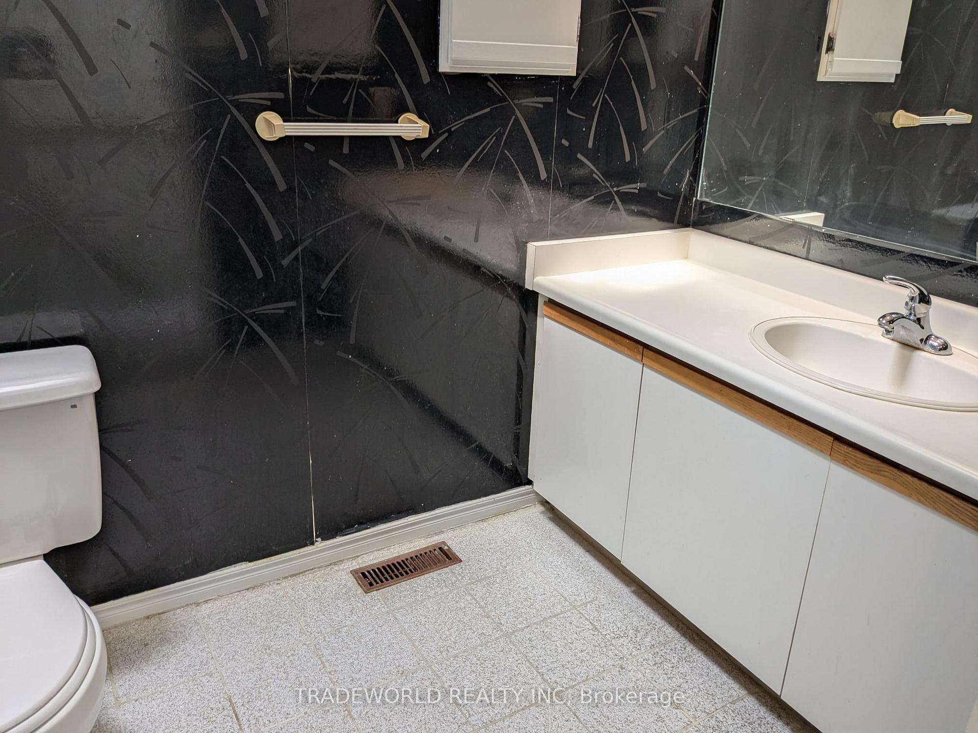 Photo 18 of 6 Unity Road, Toronto, Greenwood-Coxwell — HOMEH