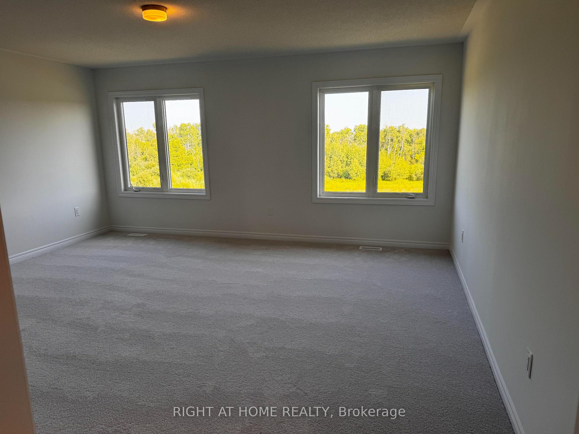 Photo 33 of 154 Thicketwood Avenue, Barrie, Rural Barrie Southeast — HOMEH