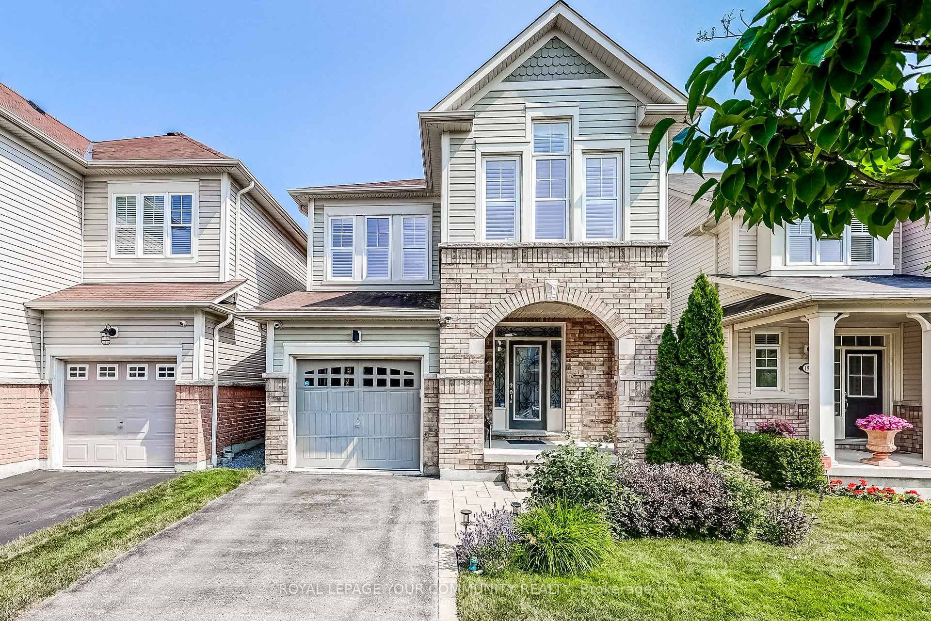 Photo 1 of 190 Harbourside Drive, Whitby, Port Whitby — HOMEH
