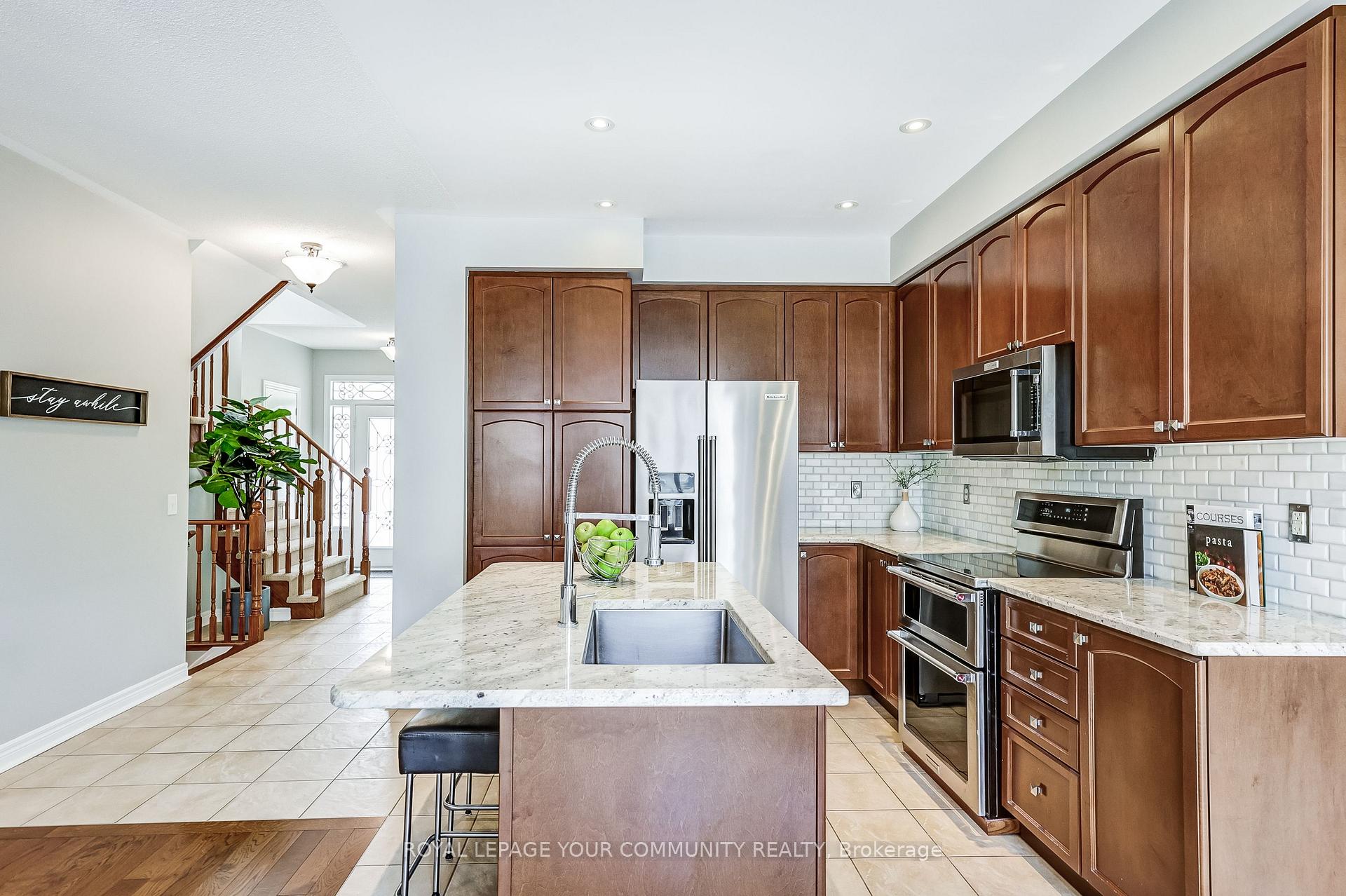 Photo 19 of 190 Harbourside Drive, Whitby, Port Whitby — HOMEH