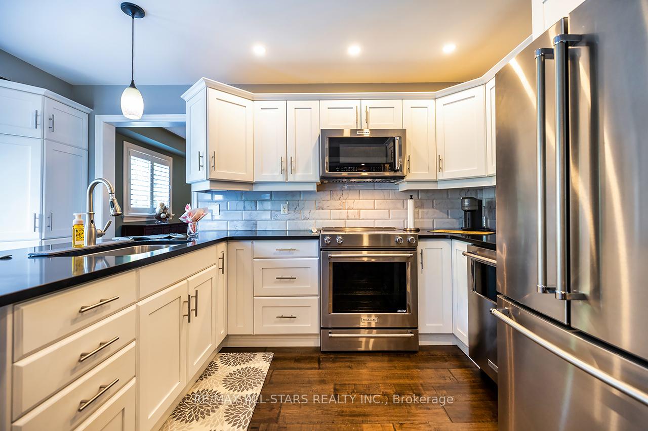 Photo 2 of 81 Hyland Crescent, Scugog, Port Perry — HOMEH