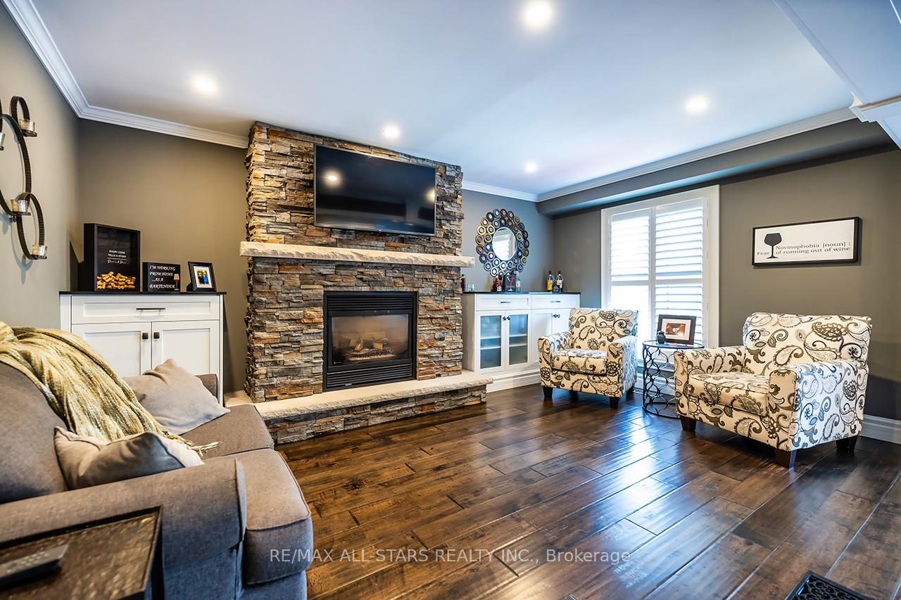 Photo 6 of 81 Hyland Crescent, Scugog, Port Perry — HOMEH