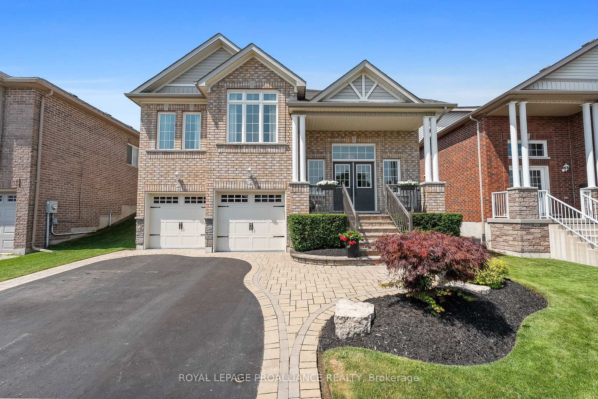 Photo 1 of 194 Fenning Drive, Clarington, Courtice — HOMEH