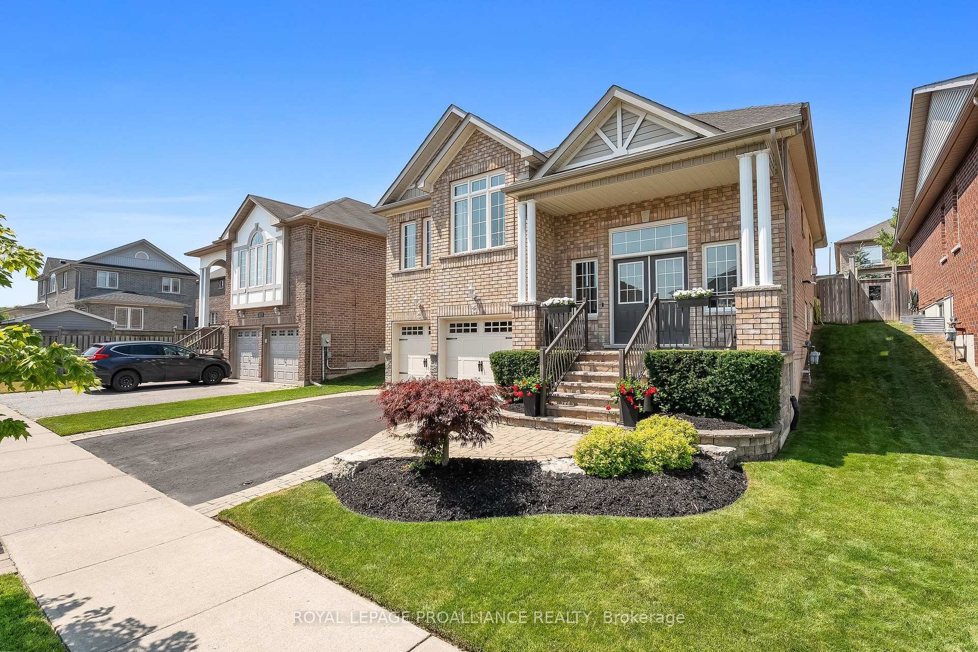 Photo 32 of 194 Fenning Drive, Clarington, Courtice — HOMEH