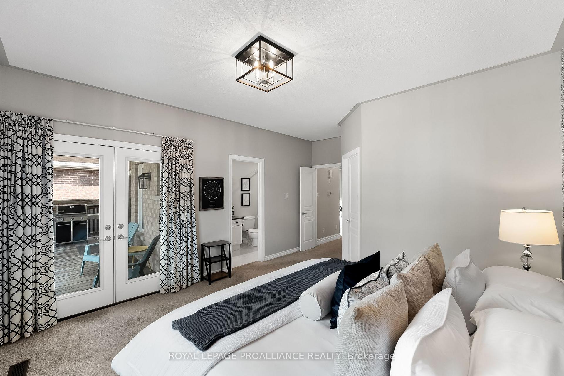 Photo 14 of 194 Fenning Drive, Clarington, Courtice — HOMEH