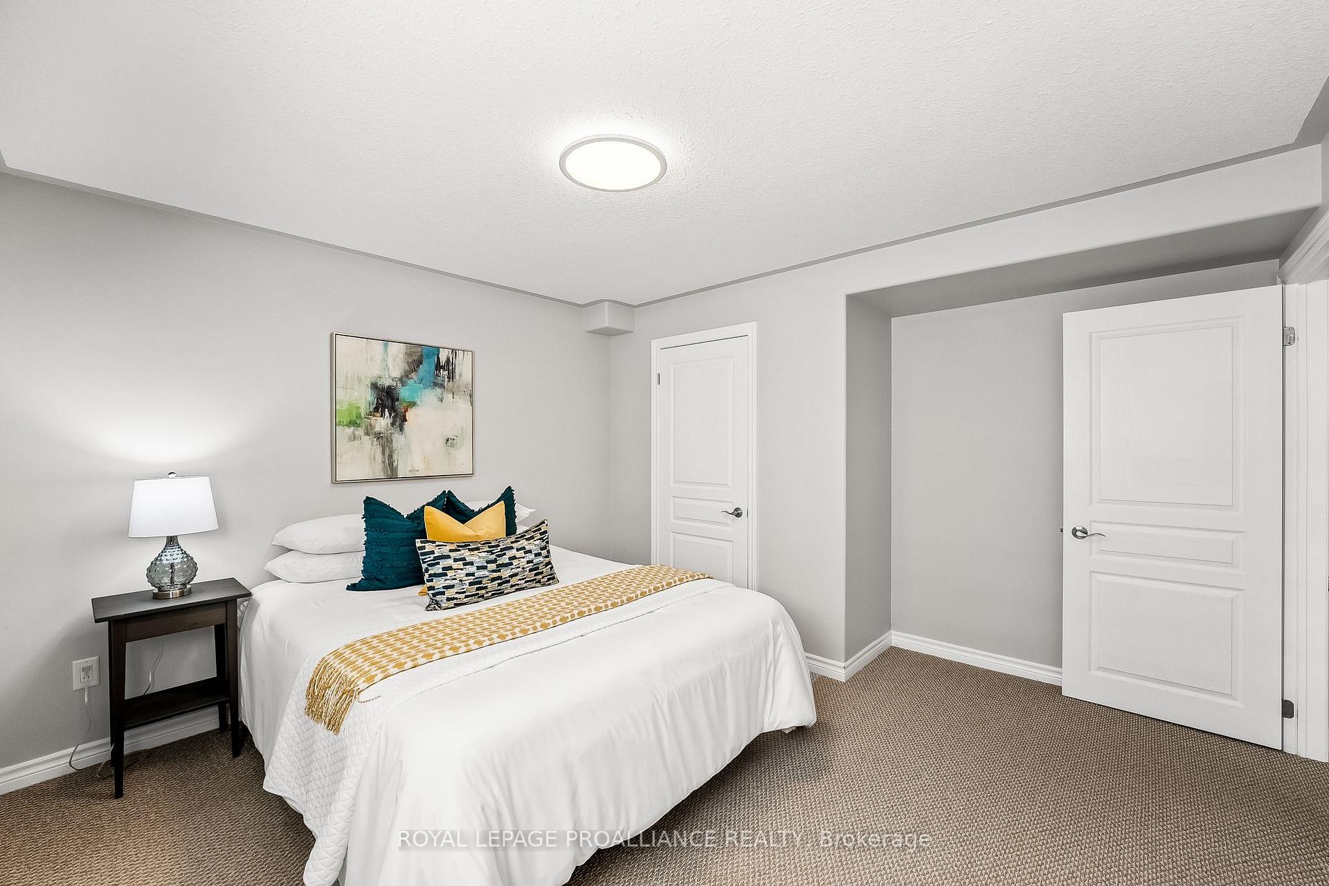 Photo 40 of 194 Fenning Drive, Clarington, Courtice — HOMEH