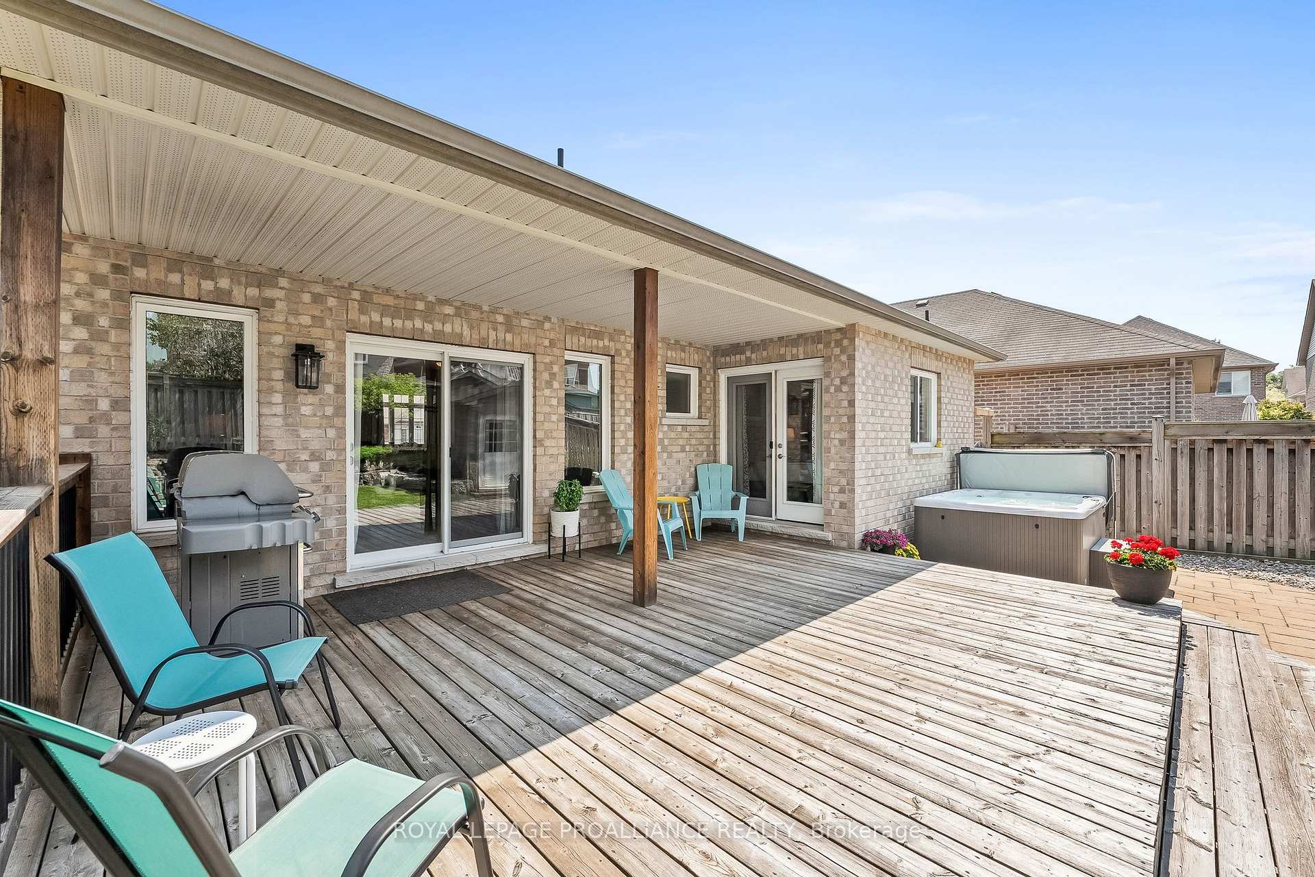 Photo 28 of 194 Fenning Drive, Clarington, Courtice — HOMEH