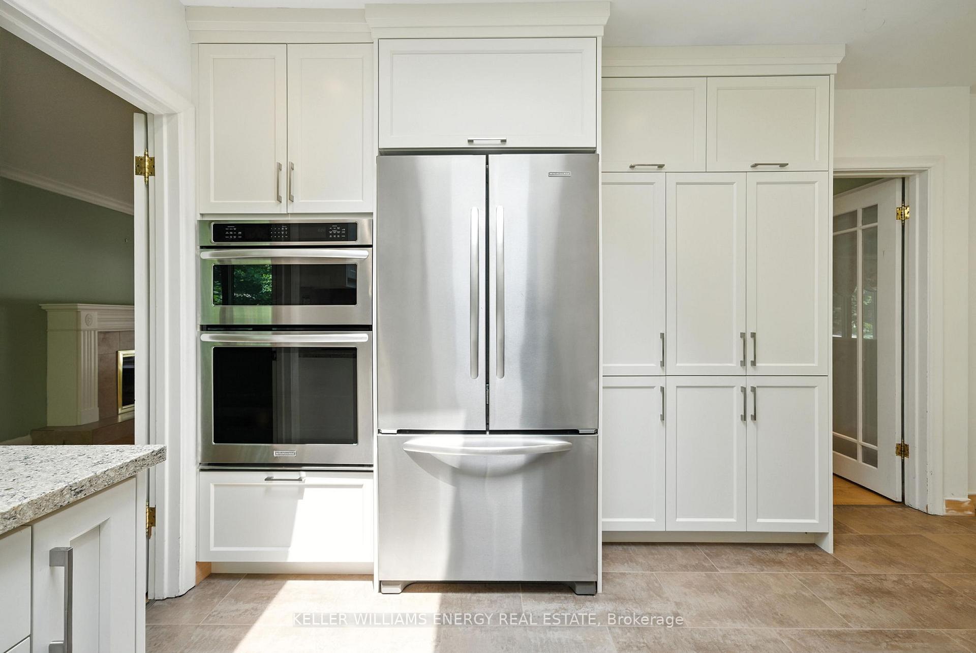 Photo 3 of 63 Regency Square, Scarborough, Guildwood — HOMEH
