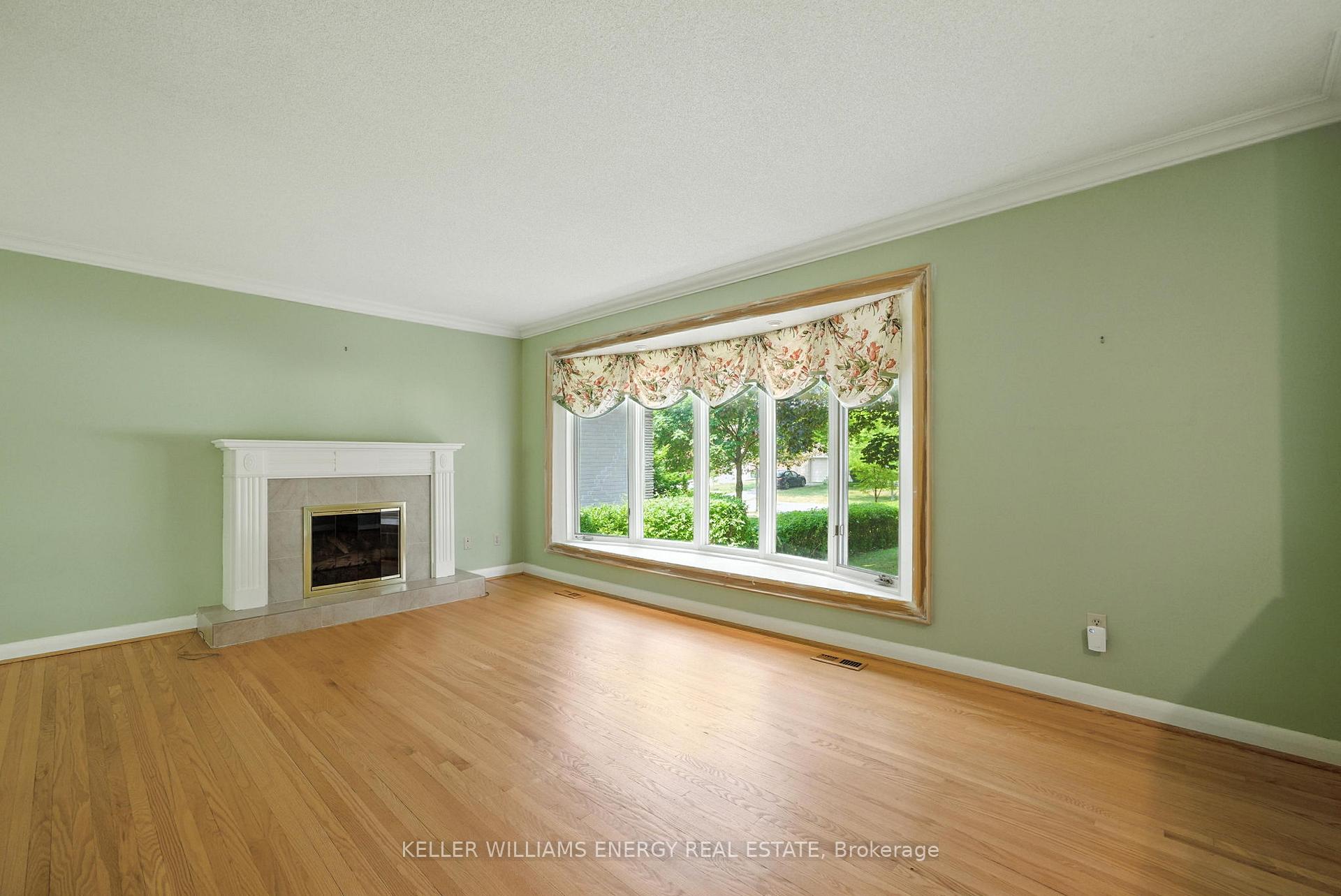 Photo 11 of 63 Regency Square, Scarborough, Guildwood — HOMEH