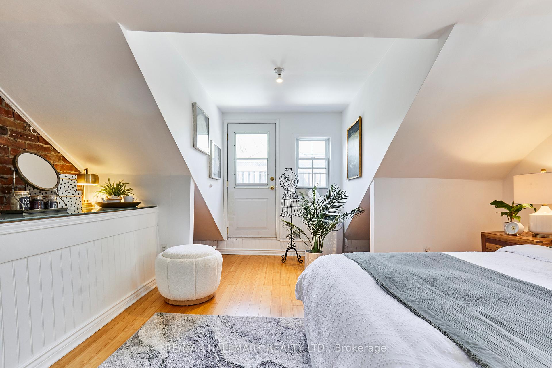 Photo 28 of 70 Wolverleigh Boulevard, Toronto, Danforth — HOMEH