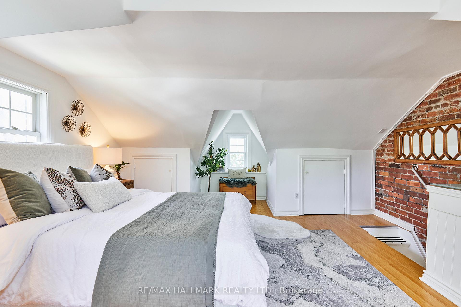 Photo 23 of 70 Wolverleigh Boulevard, Toronto, Danforth — HOMEH