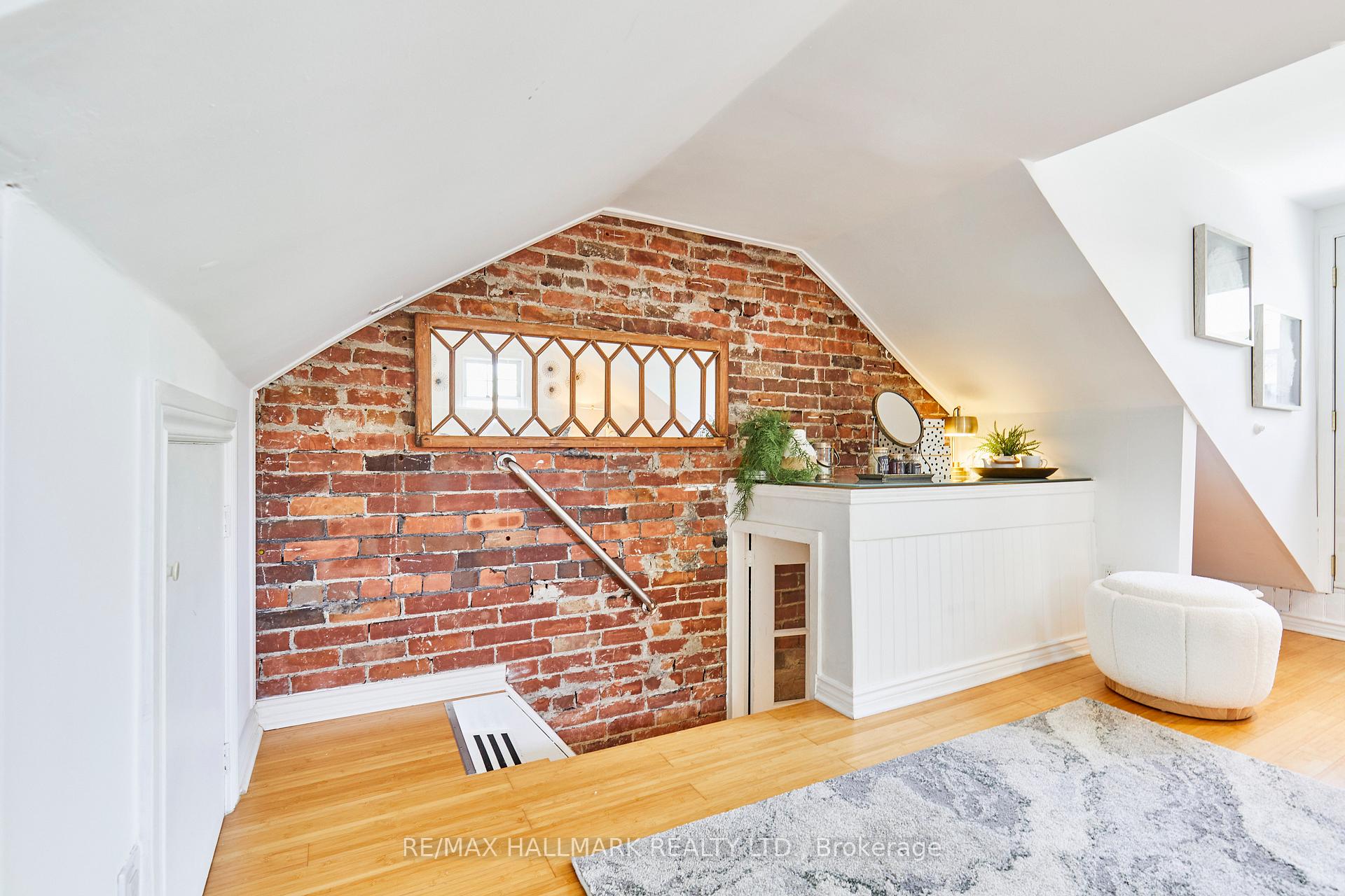 Photo 29 of 70 Wolverleigh Boulevard, Toronto, Danforth — HOMEH