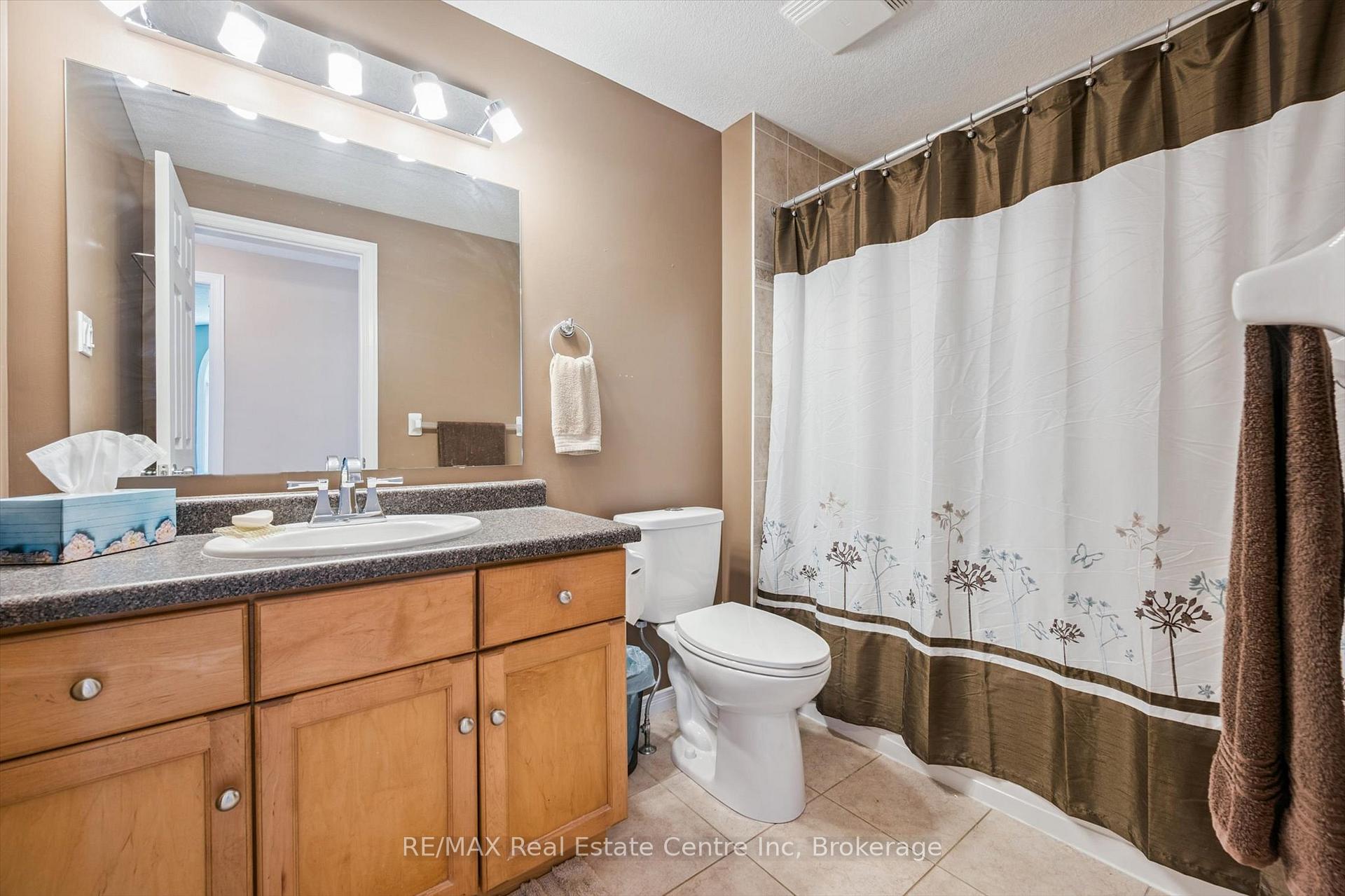 Photo 28 of 80 Clairfields Drive W, Guelph, Clairfields/Hanlon Business Park — HOMEH