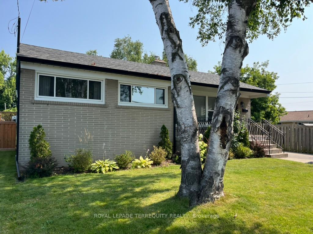 Photo 2 of 1289 Wecker Drive, Oshawa, Lakeview — HOMEH