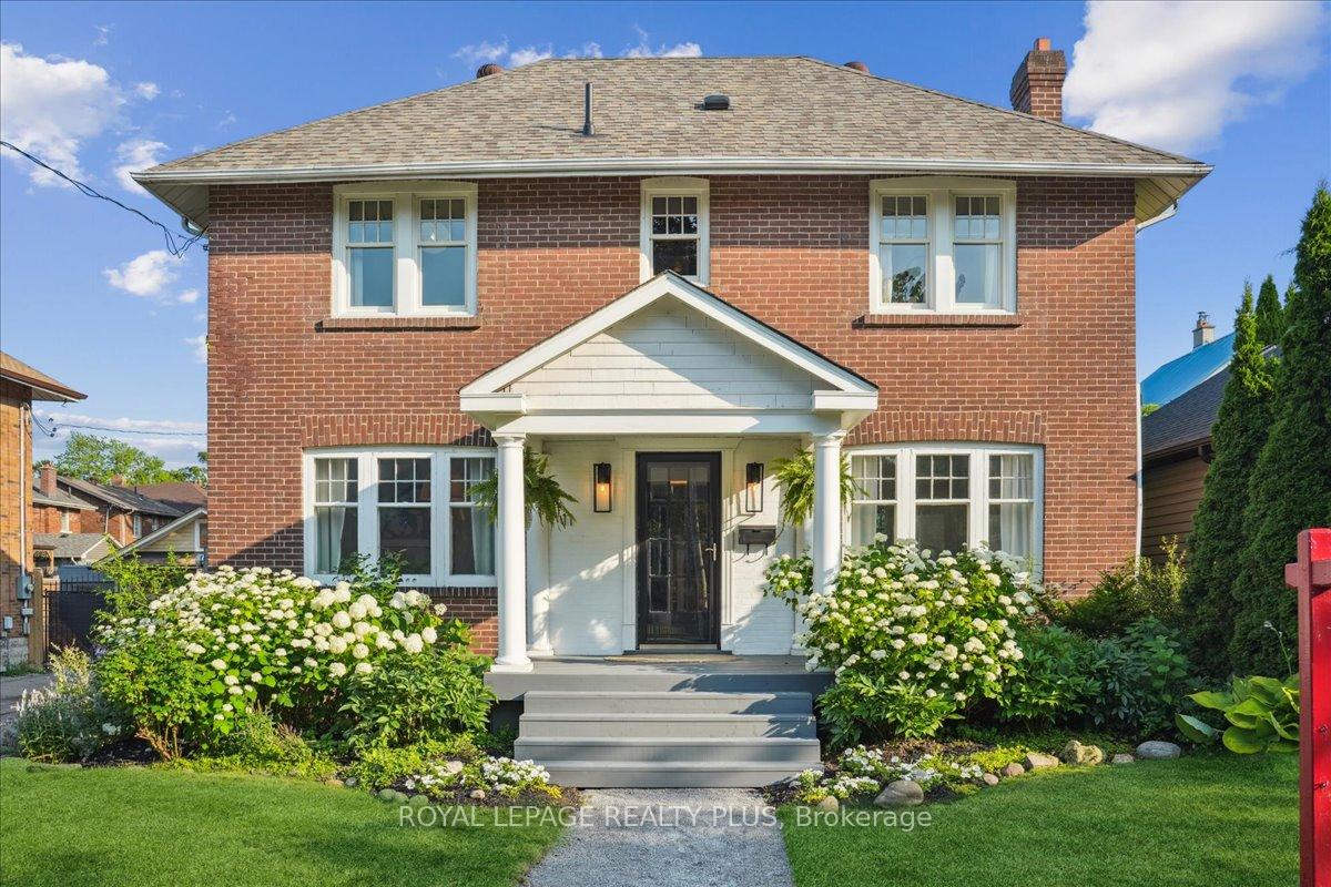 Photo 1 of 11 Connaught Street, Oshawa, O'Neill — HOMEH