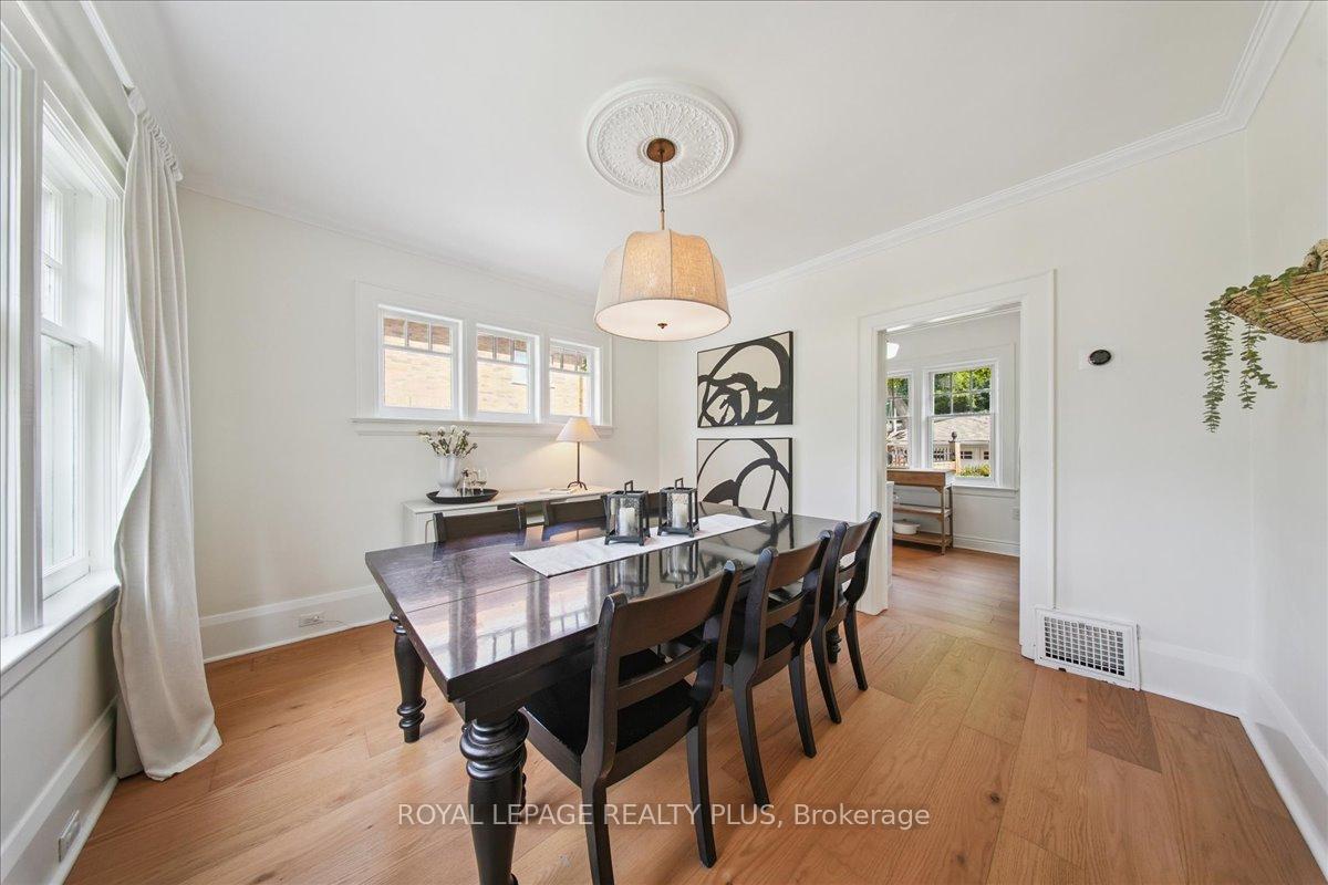 Photo 8 of 11 Connaught Street, Oshawa, O'Neill — HOMEH