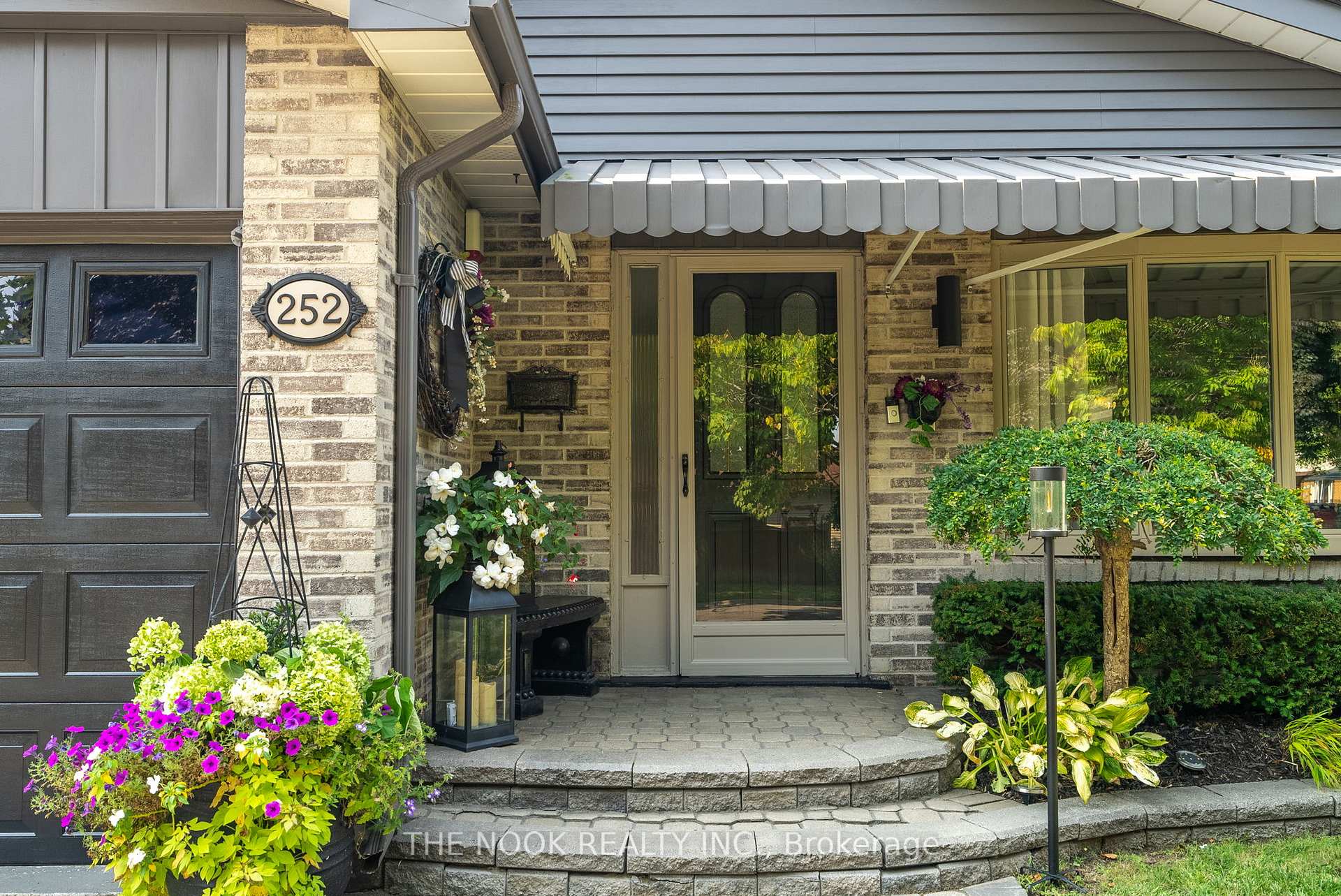 Photo 5 of 252 Limerick Street, Oshawa, Vanier — HOMEH