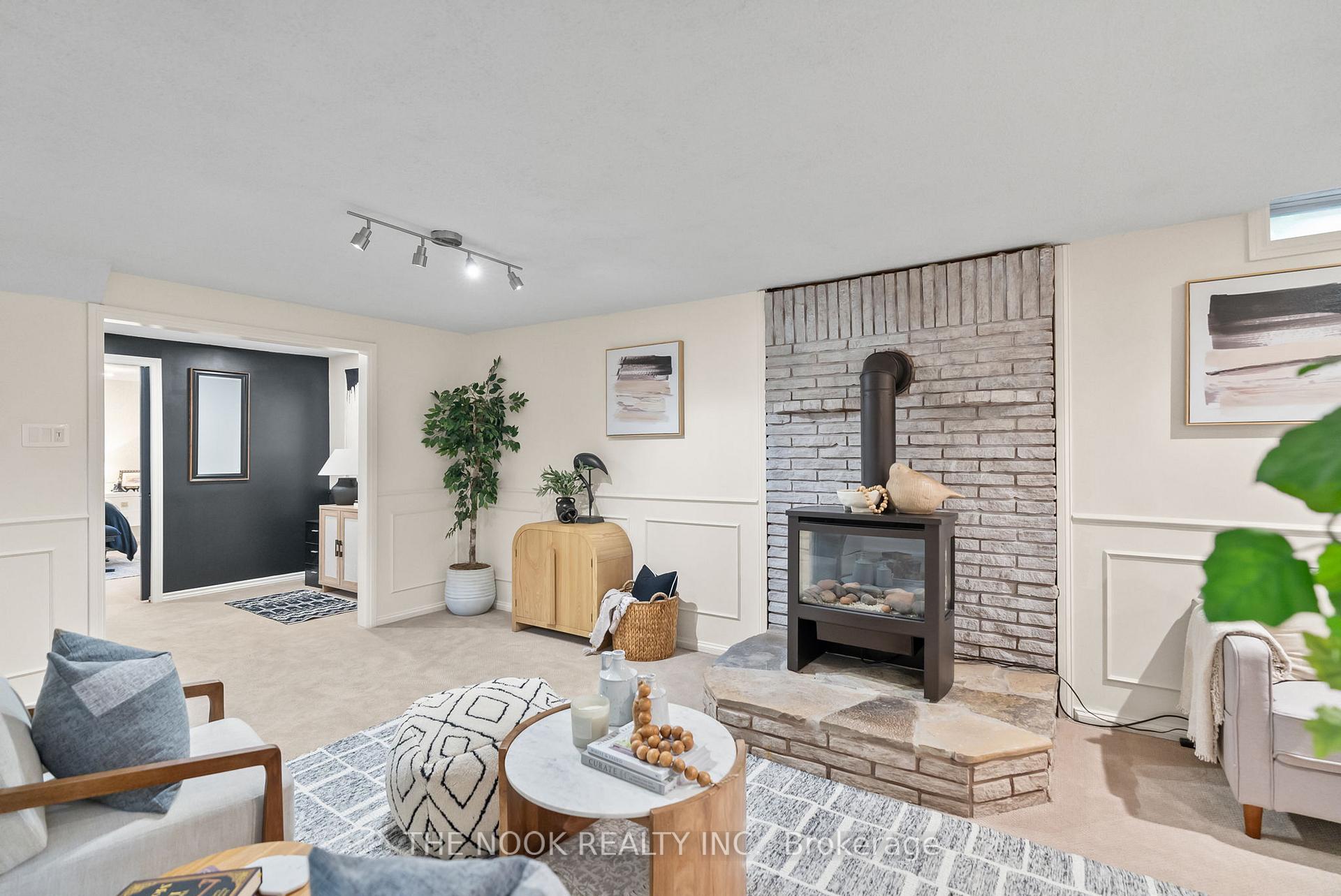 Photo 35 of 252 Limerick Street, Oshawa, Vanier — HOMEH