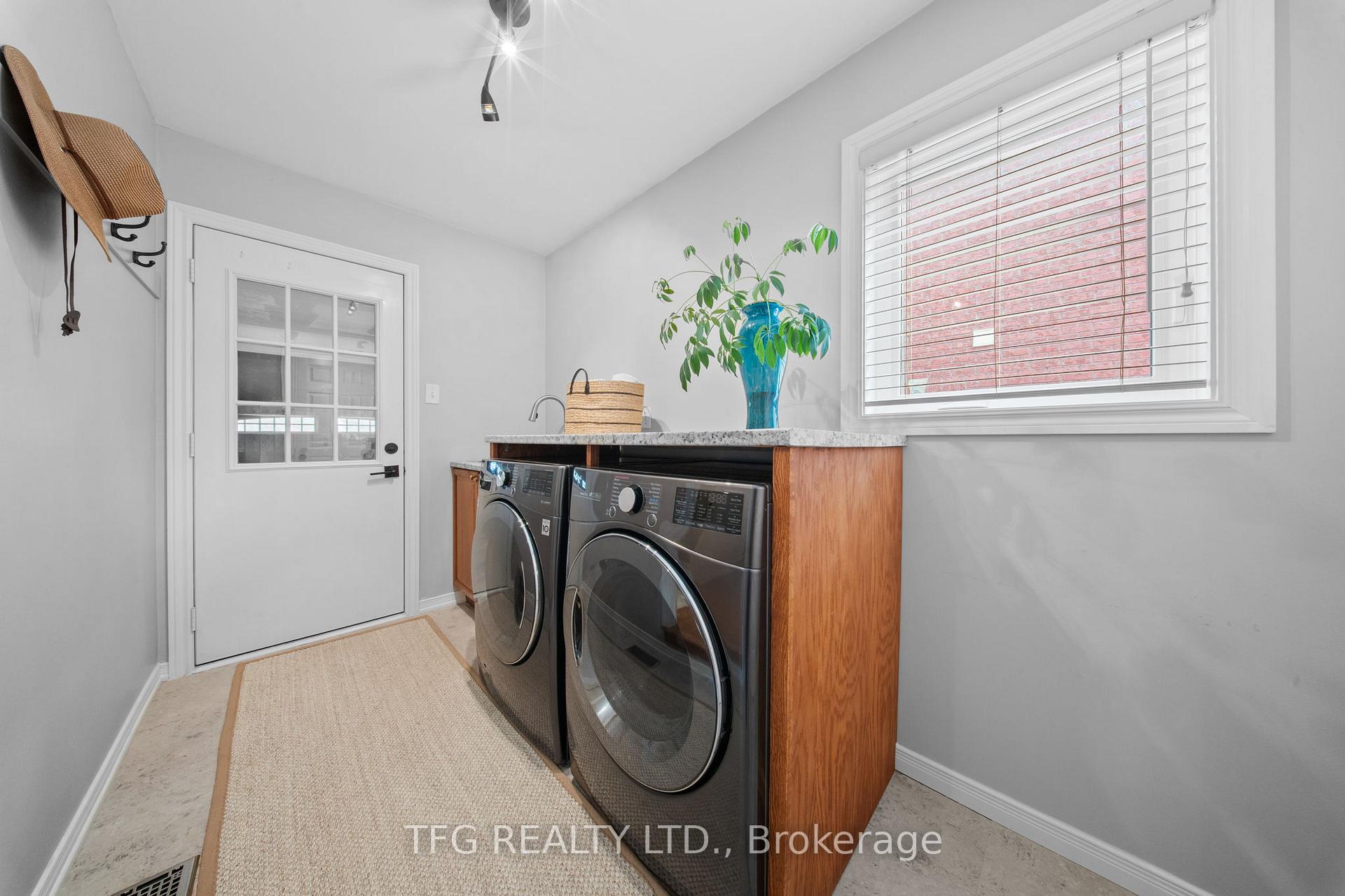 Photo 8 of 69 Carson Avenue, Whitby, Brooklin — HOMEH