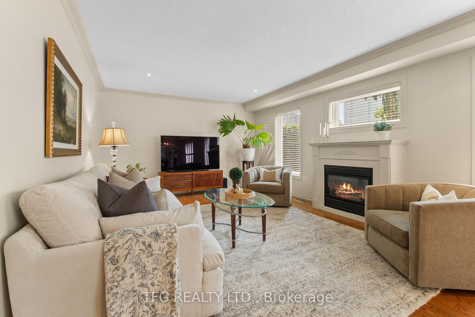 Photo 16 of 69 Carson Avenue, Whitby, Brooklin — HOMEH