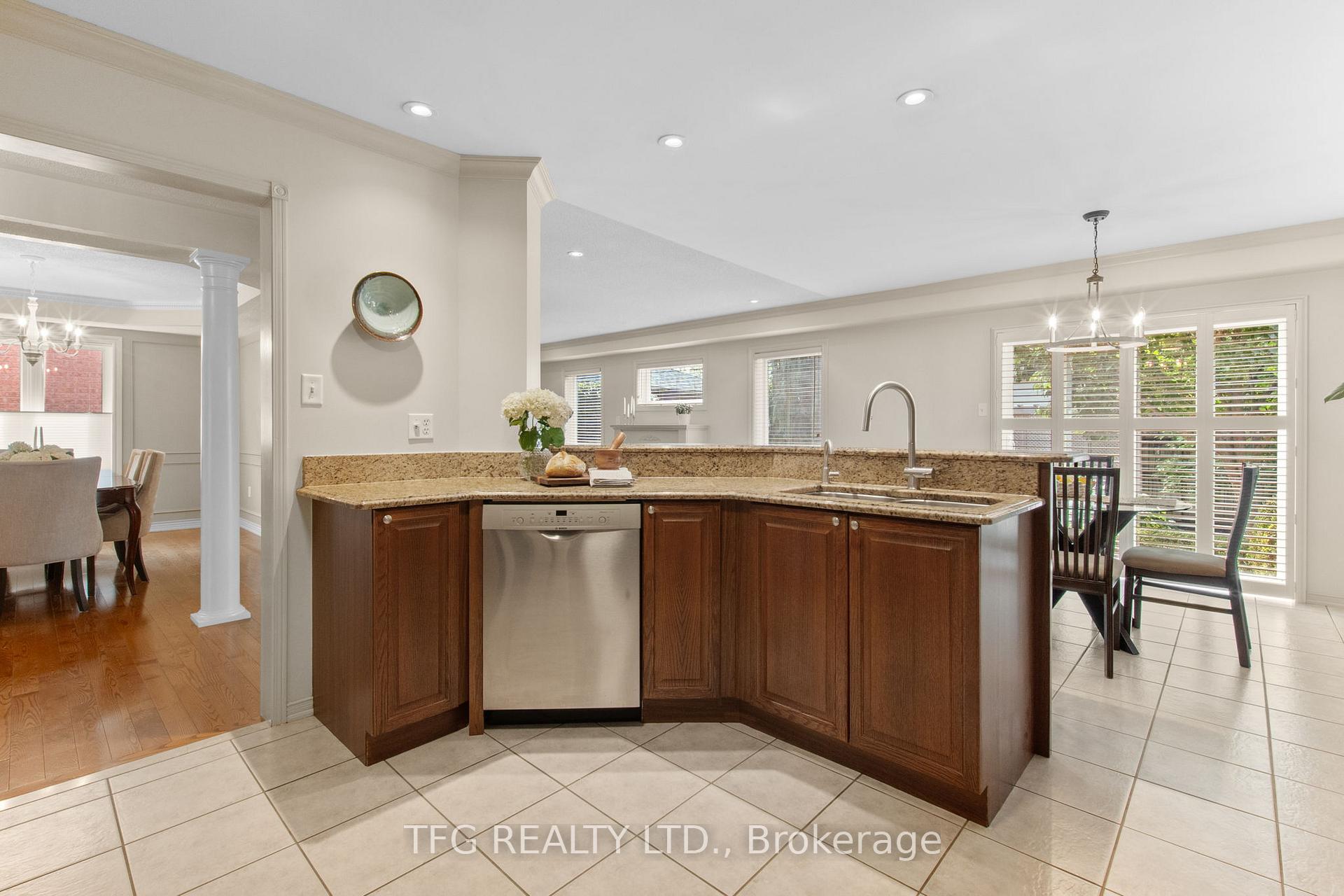 Photo 17 of 69 Carson Avenue, Whitby, Brooklin — HOMEH
