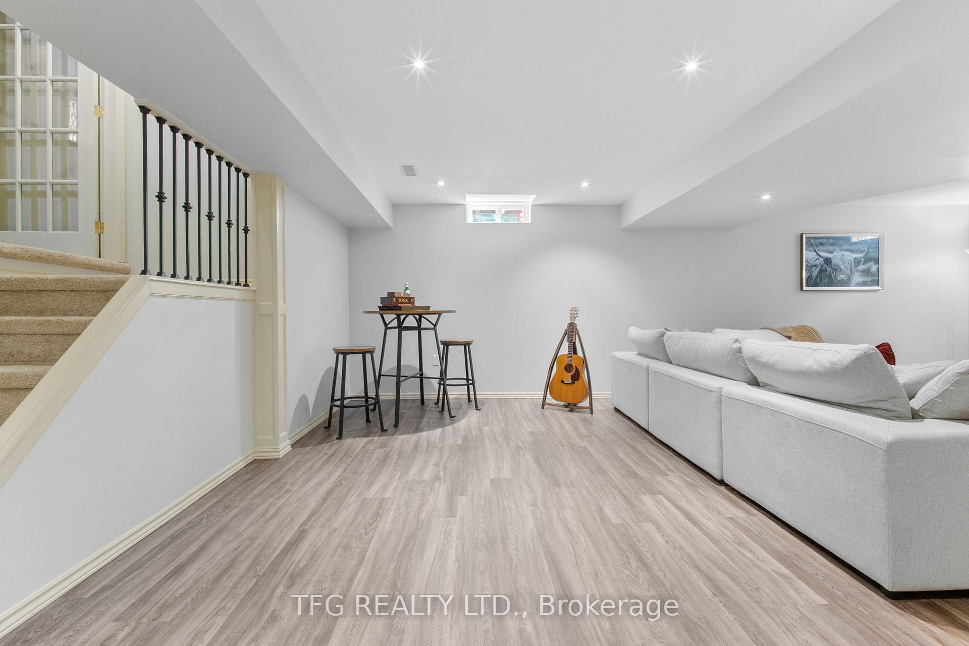 Photo 43 of 69 Carson Avenue, Whitby, Brooklin — HOMEH