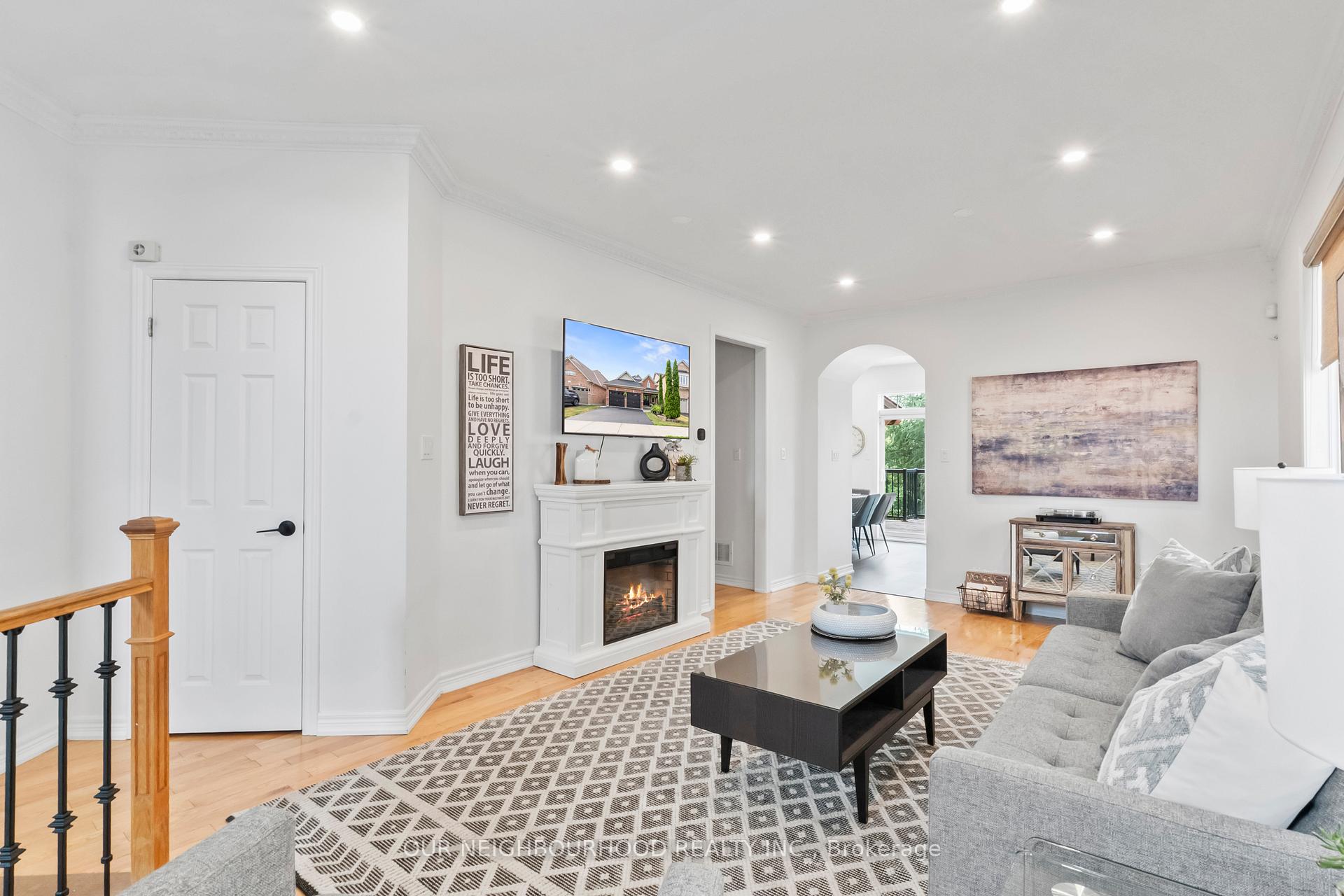 Photo 8 of 93 Nelson Street, Clarington, Bowmanville — HOMEH