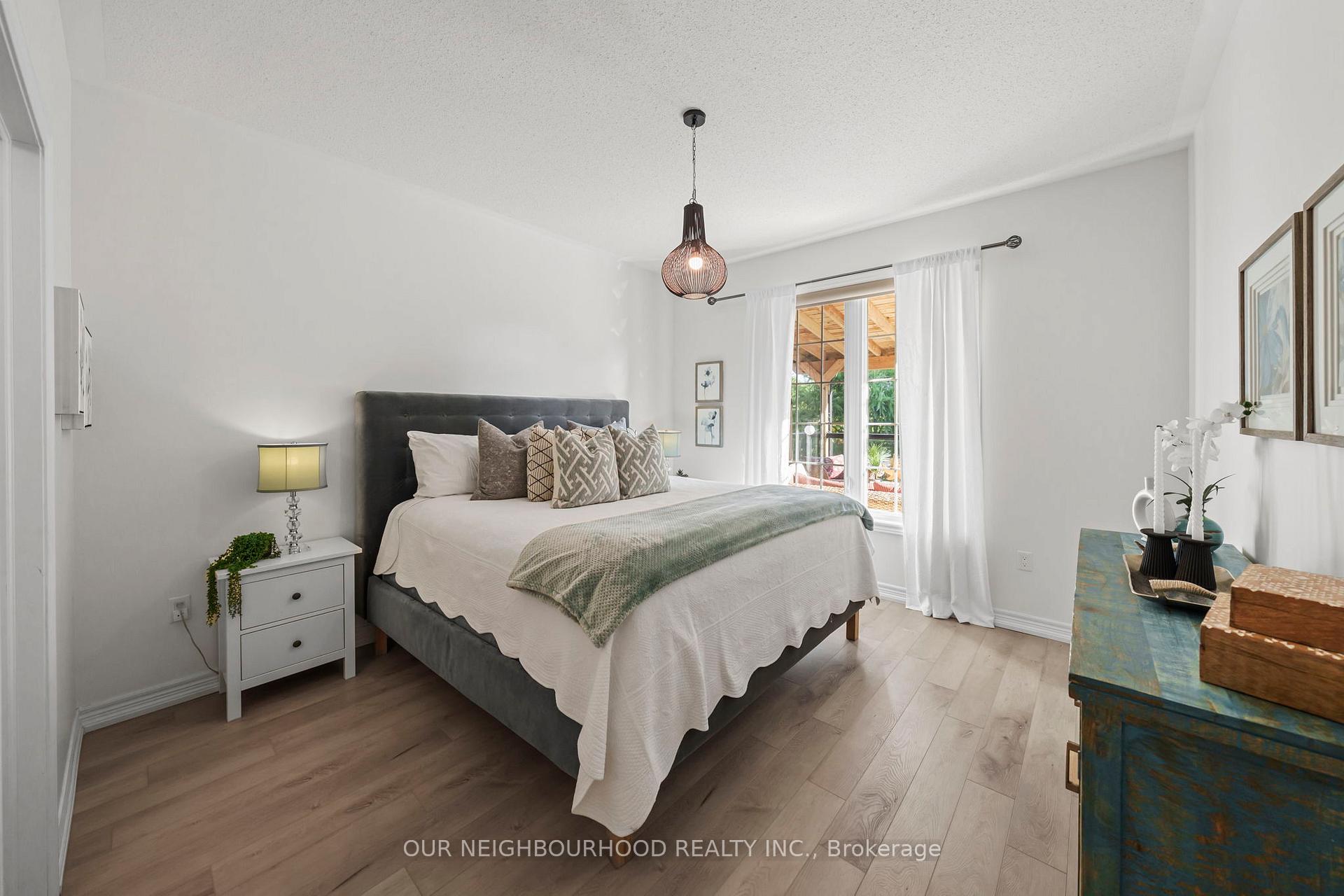 Photo 4 of 93 Nelson Street, Clarington, Bowmanville — HOMEH