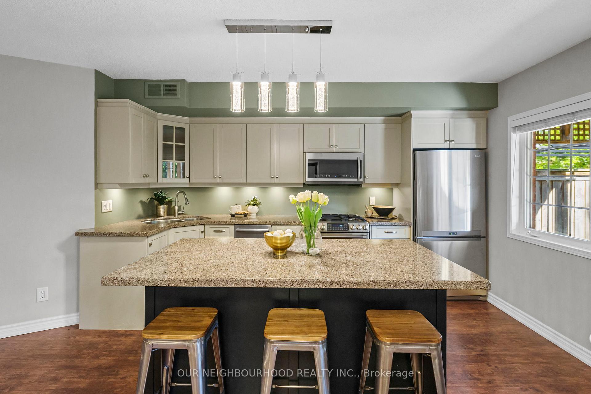 Photo 24 of 93 Nelson Street, Clarington, Bowmanville — HOMEH