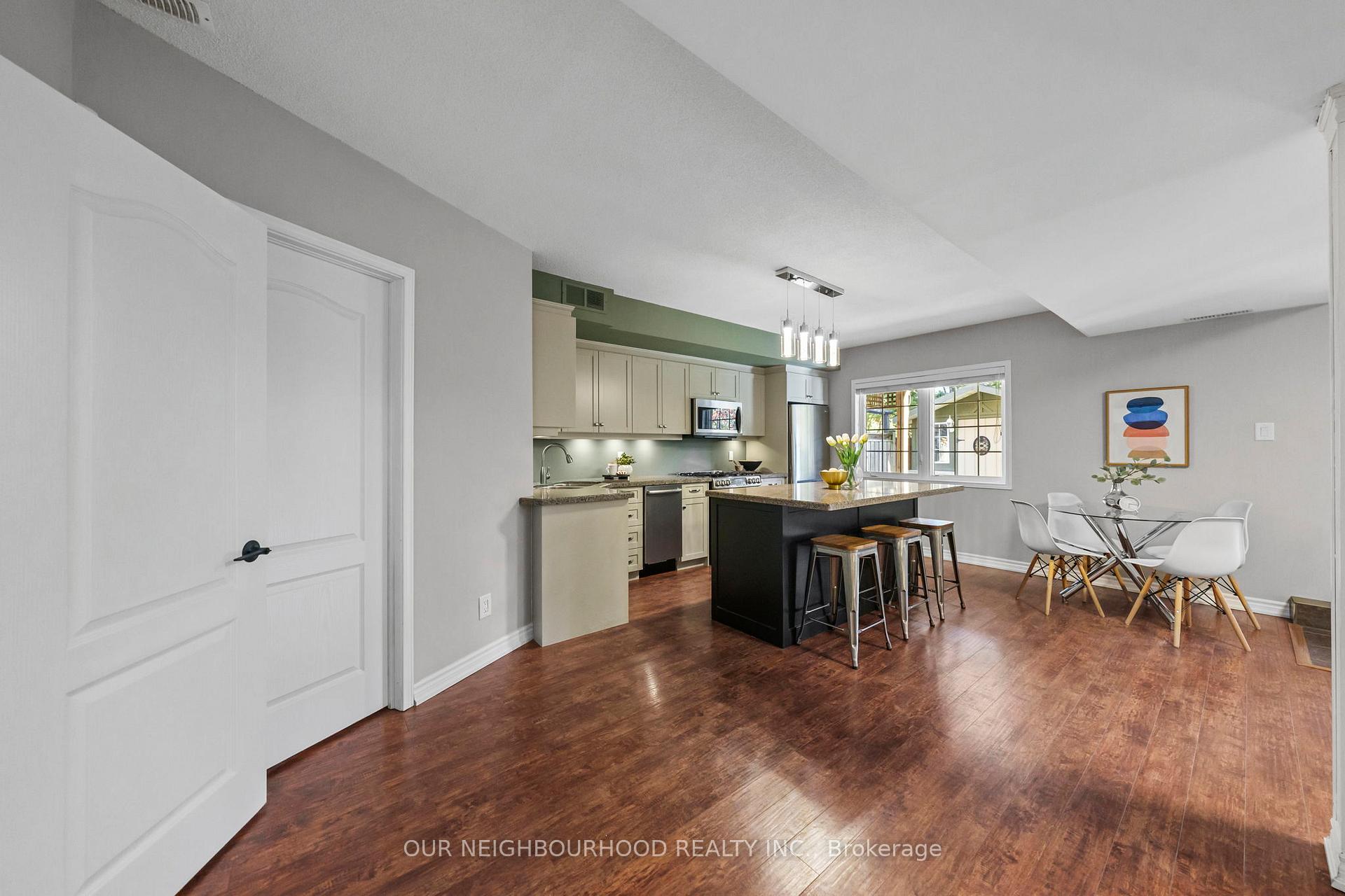 Photo 17 of 93 Nelson Street, Clarington, Bowmanville — HOMEH