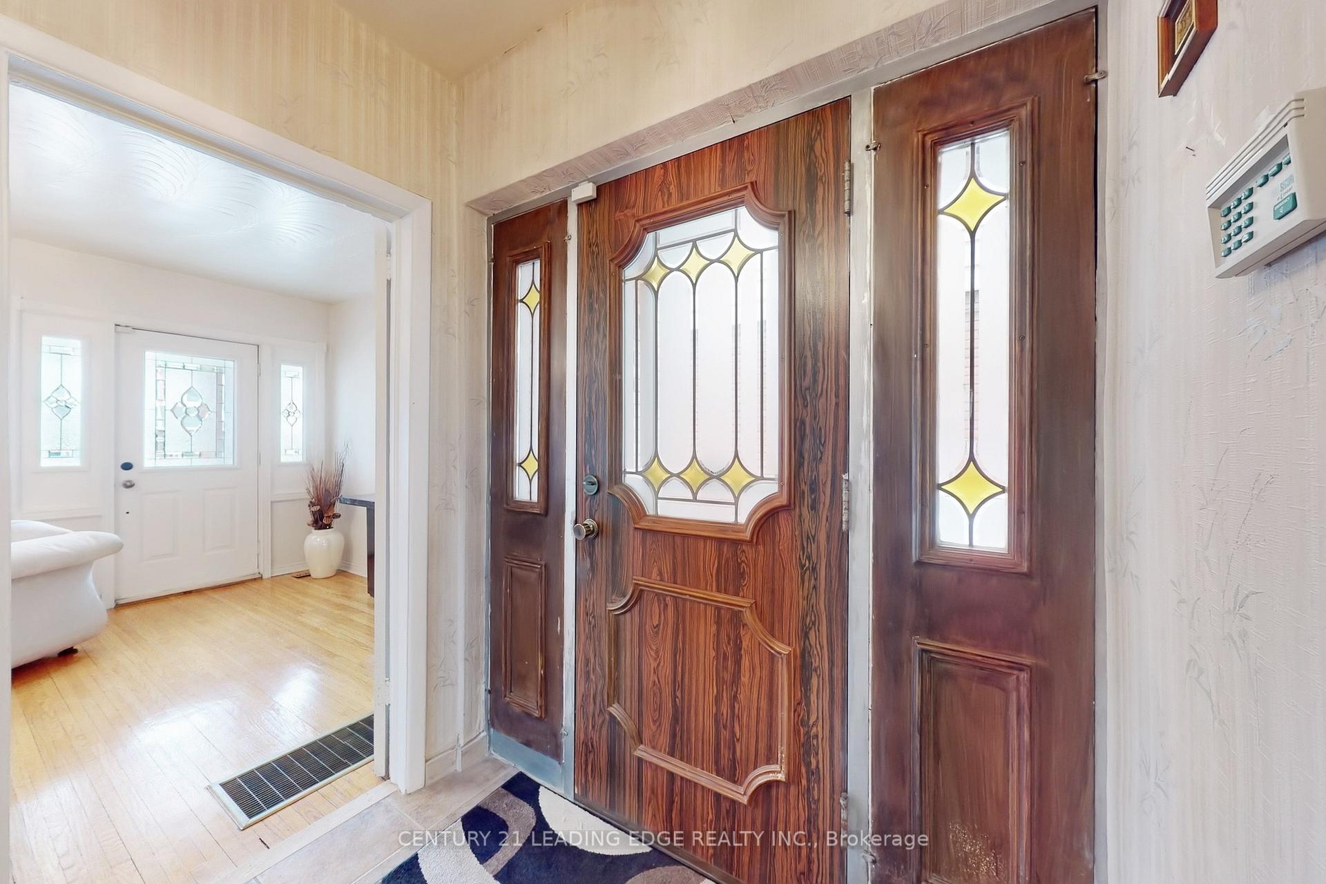 Photo 40 of 34 Chisholm Avenue, Toronto, East End-Danforth — HOMEH