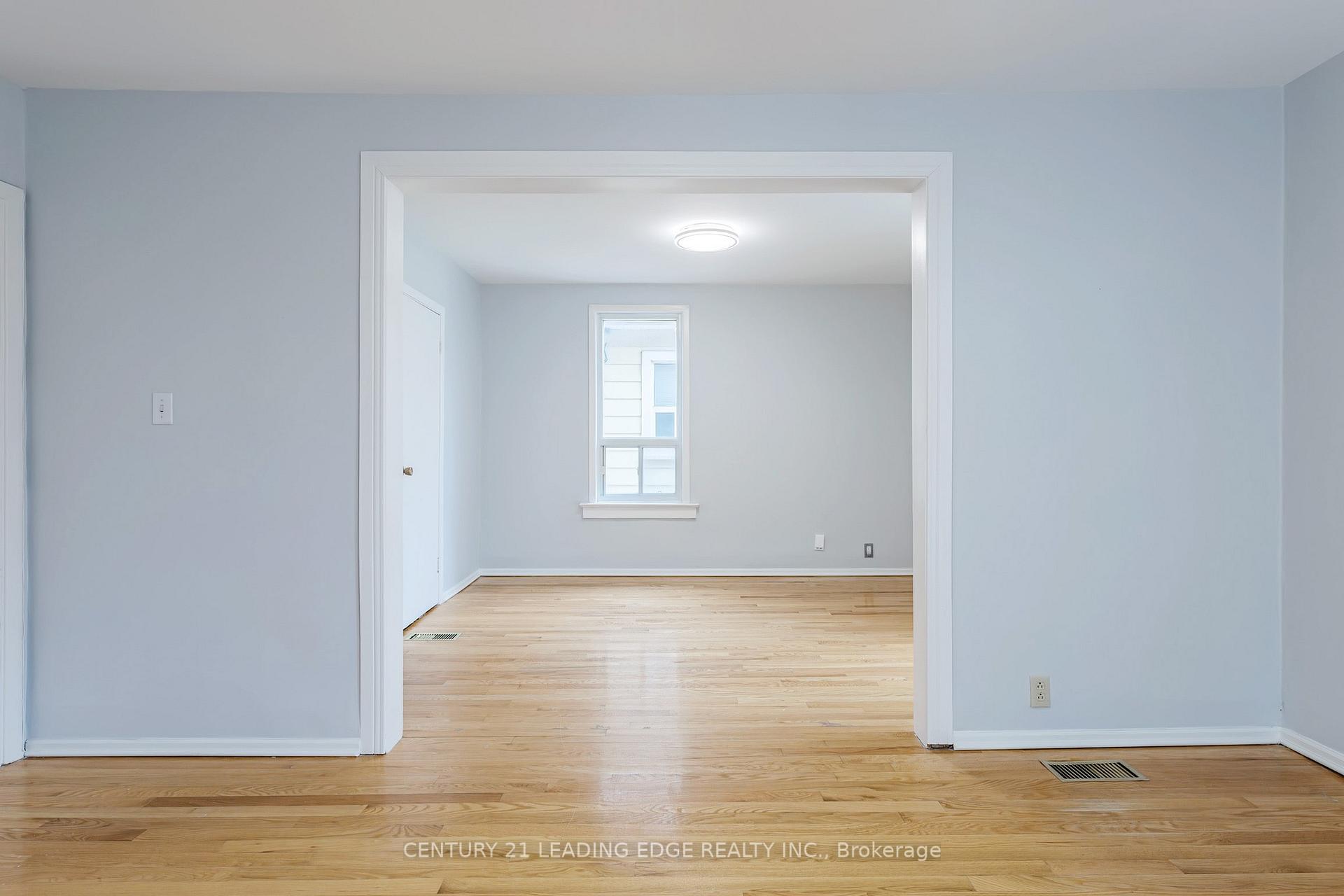 Photo 48 of 34 Chisholm Avenue, Toronto, East End-Danforth — HOMEH