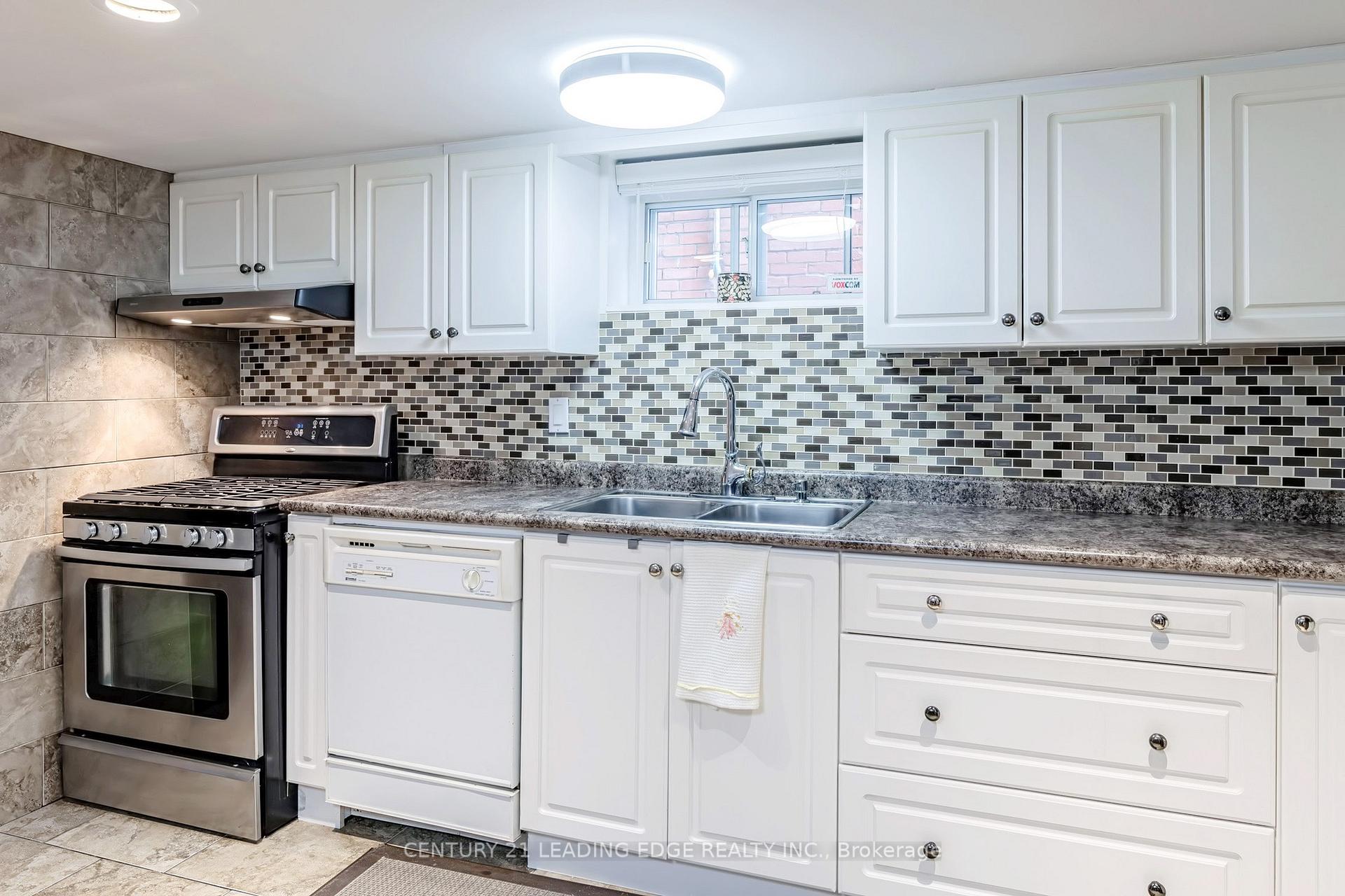 Photo 37 of 34 Chisholm Avenue, Toronto, East End-Danforth — HOMEH