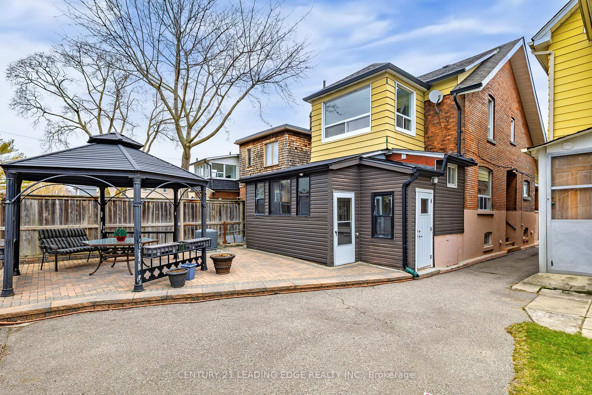 Photo 35 of 34 Chisholm Avenue, Toronto, East End-Danforth — HOMEH