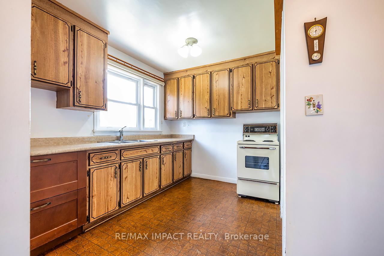Photo 7 of 1287 Minden Street, Oshawa, Lakeview — HOMEH