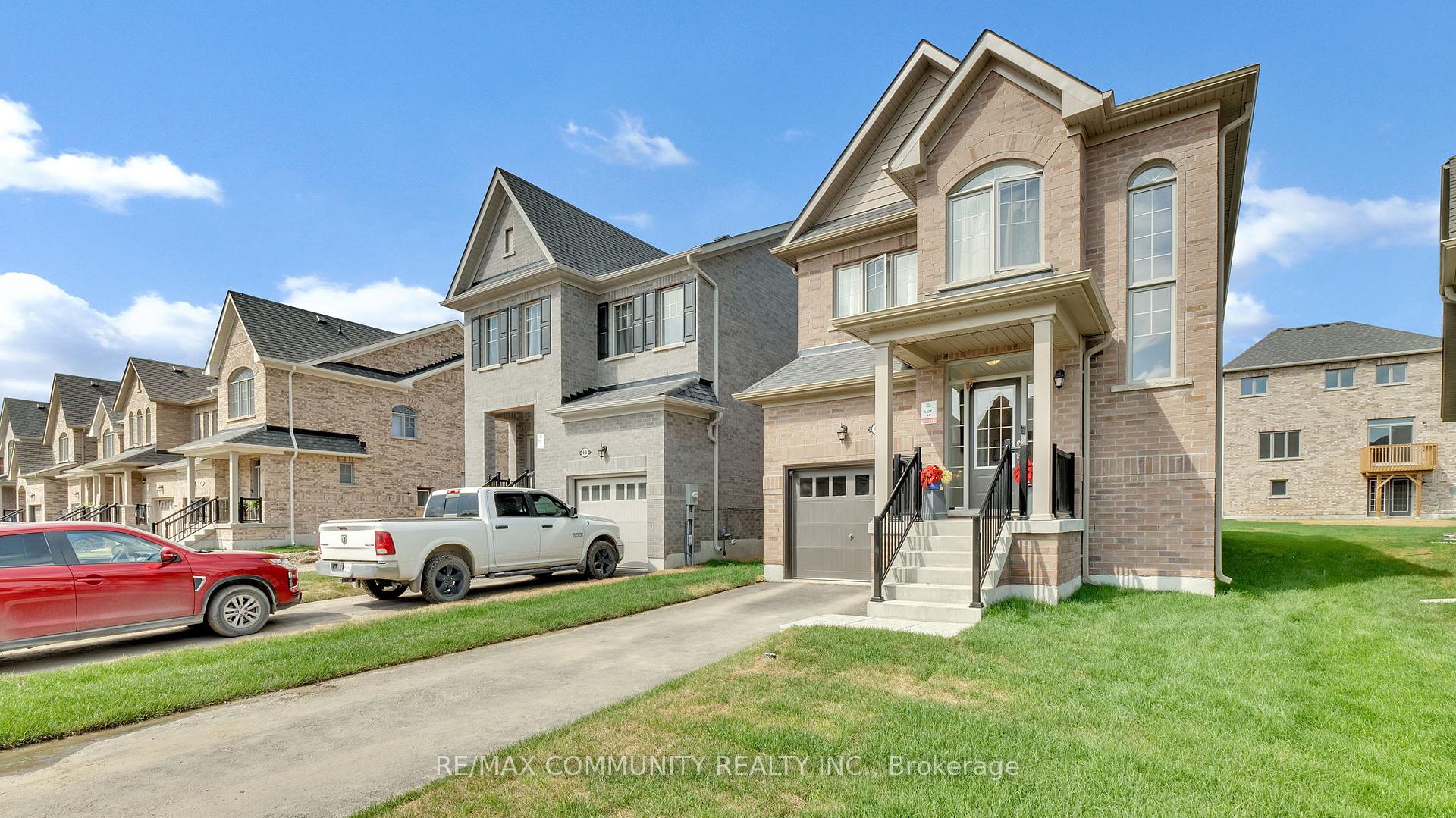 Photo 3 of 64 Robin Trail, Scugog, Port Perry — HOMEH