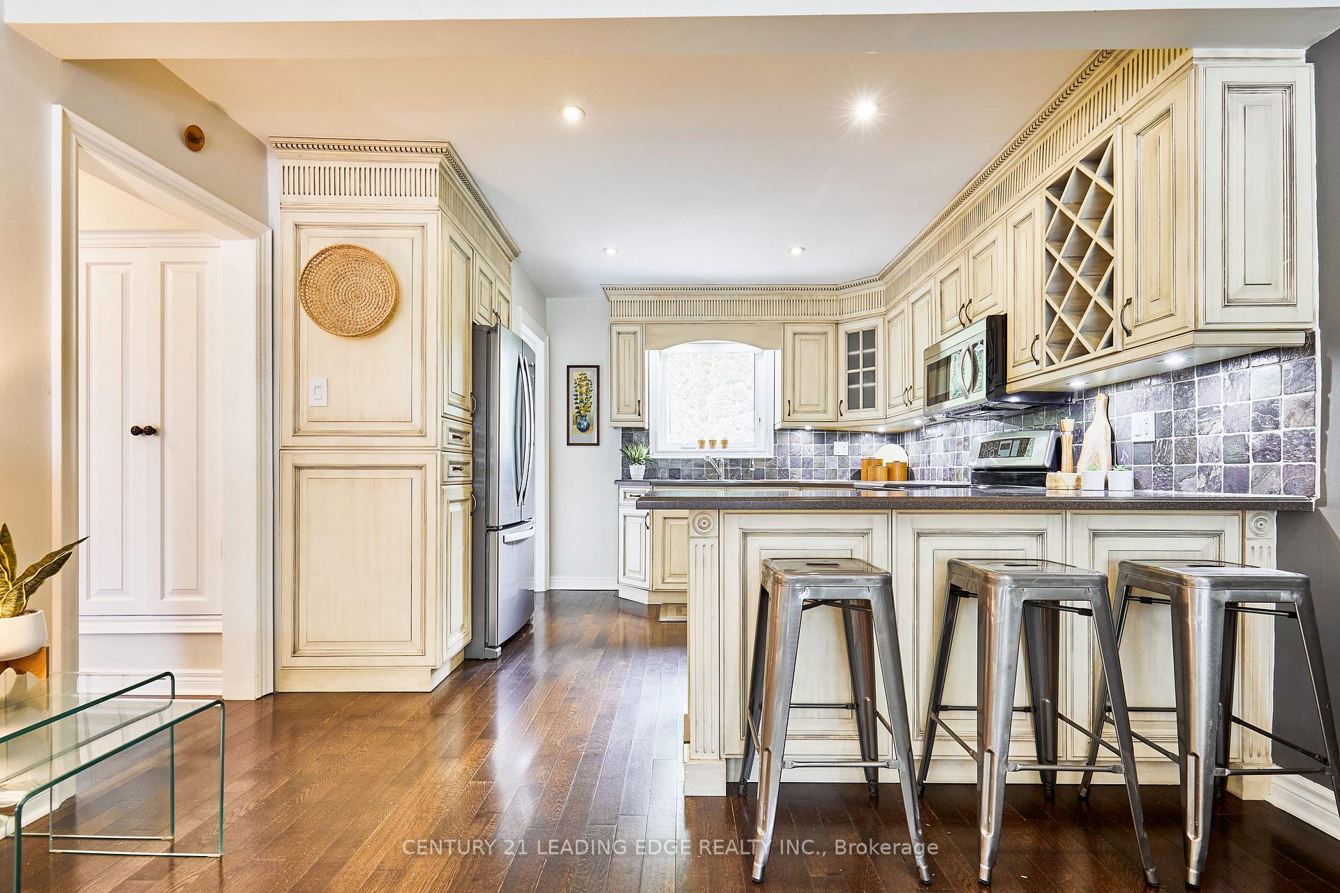 Photo 8 of 11 St Quentin Avenue, Scarborough, Cliffcrest — HOMEH