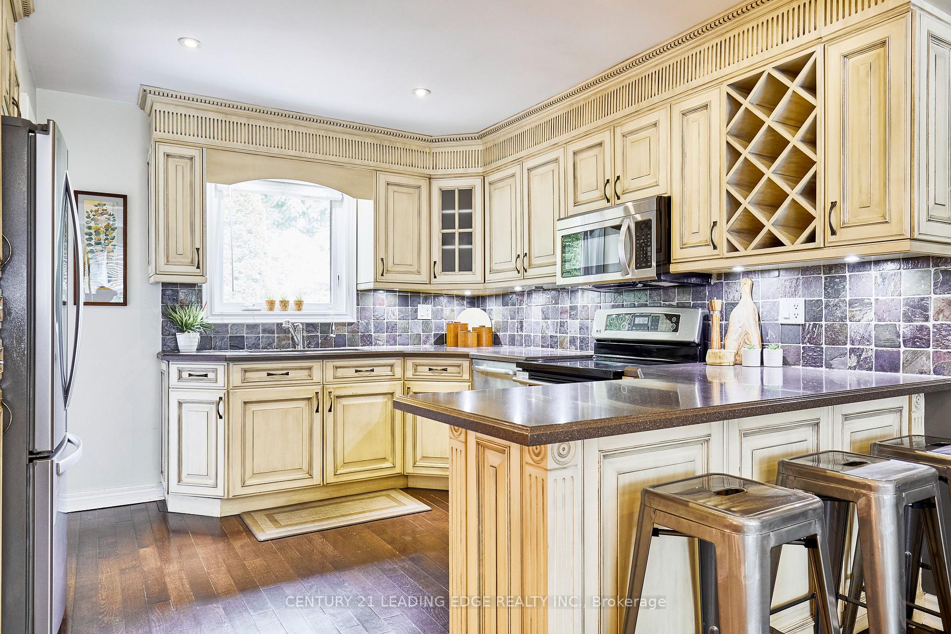 Photo 13 of 11 St Quentin Avenue, Scarborough, Cliffcrest — HOMEH