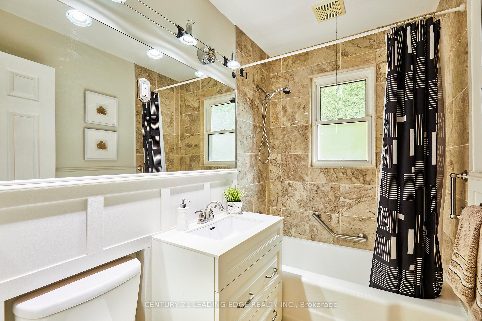Photo 17 of 11 St Quentin Avenue, Scarborough, Cliffcrest — HOMEH