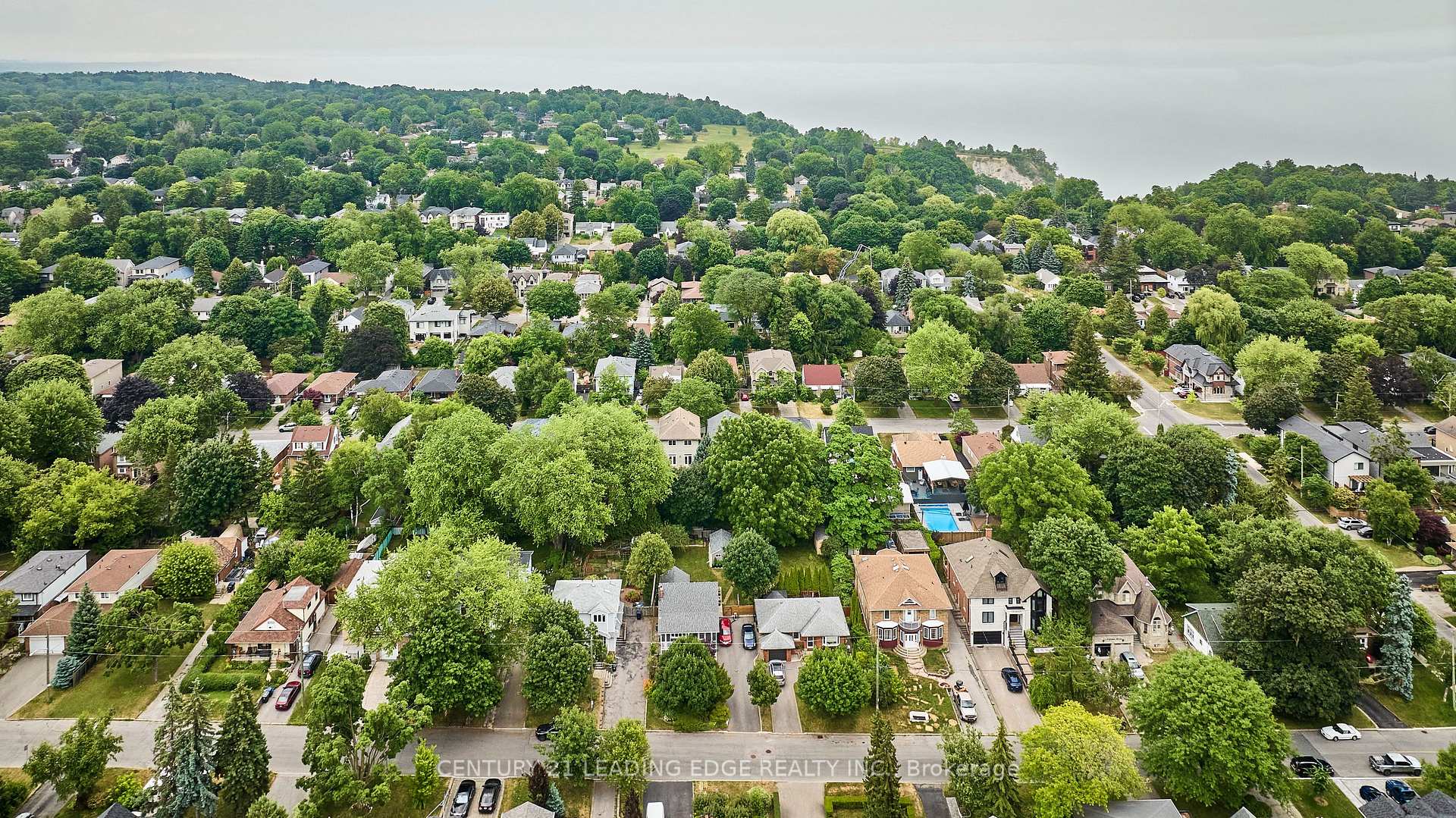 Photo 38 of 11 St Quentin Avenue, Scarborough, Cliffcrest — HOMEH