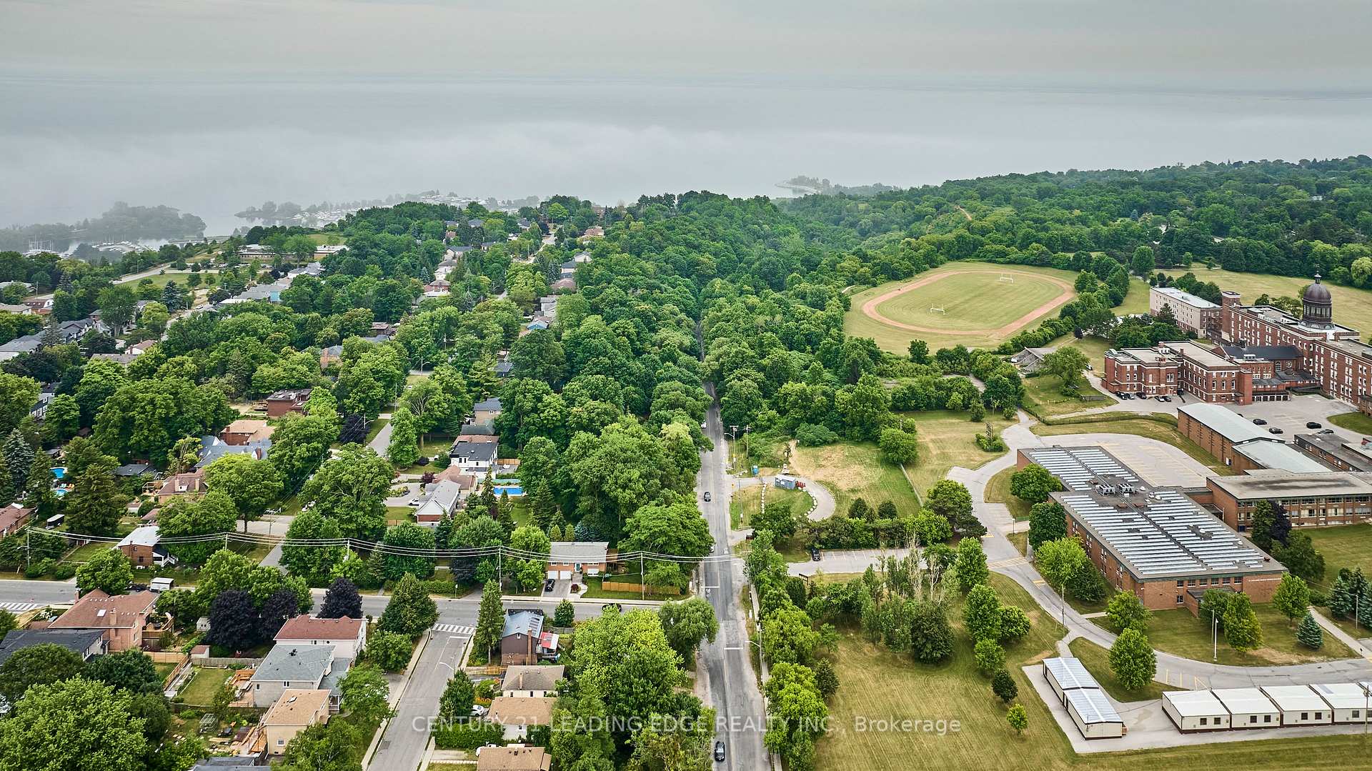 Photo 33 of 11 St Quentin Avenue, Scarborough, Cliffcrest — HOMEH