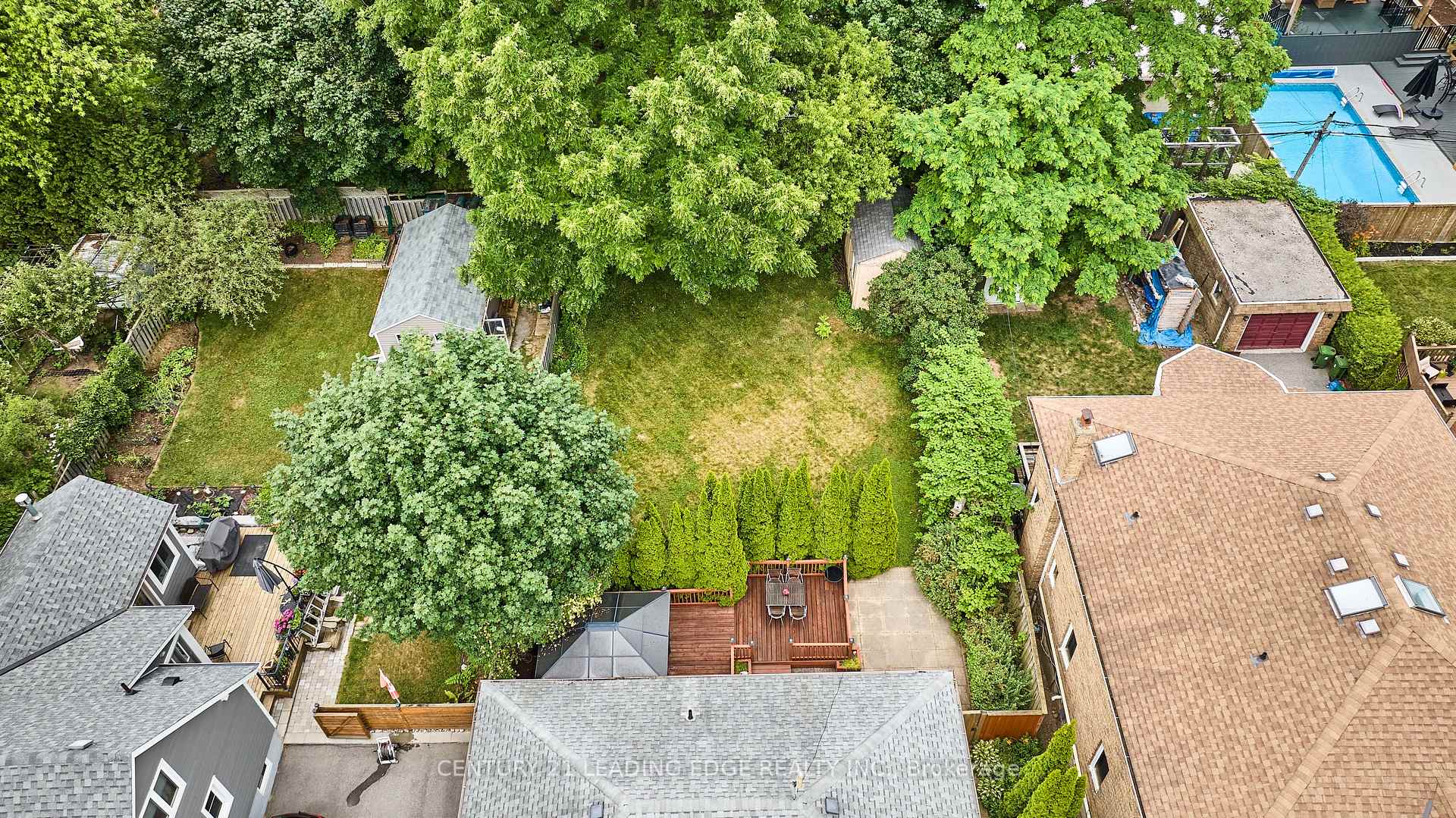 Photo 37 of 11 St Quentin Avenue, Scarborough, Cliffcrest — HOMEH