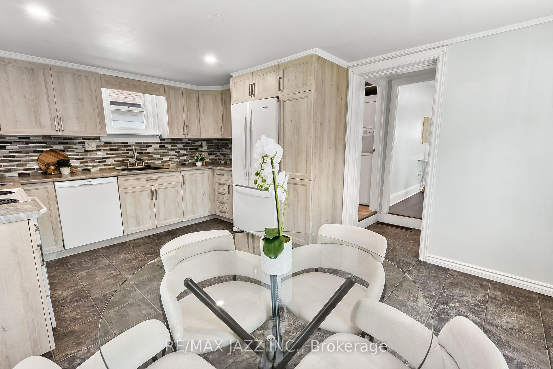 Photo 34 of 110 Gibbons Street, Oshawa, McLaughlin — HOMEH