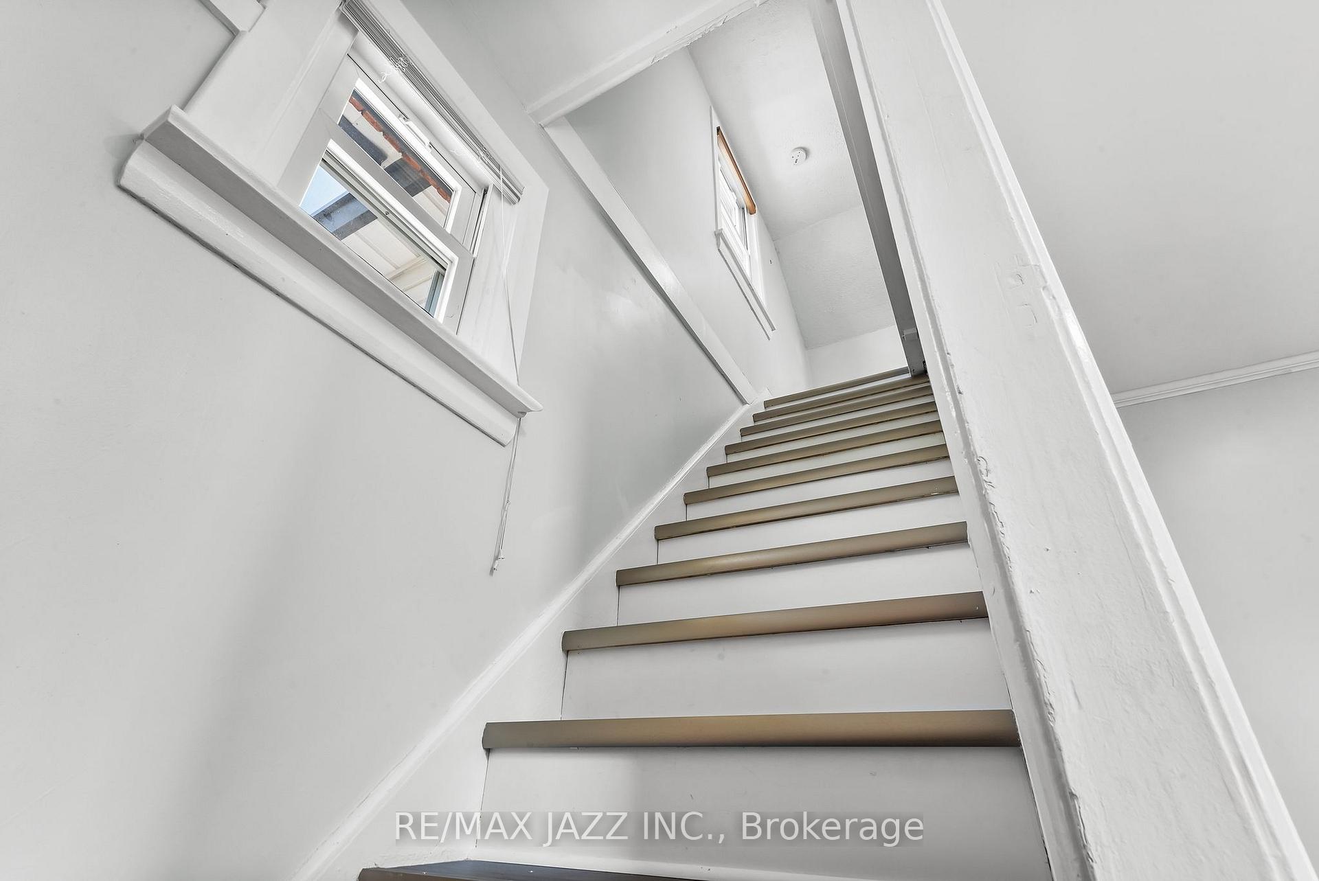 Photo 30 of 110 Gibbons Street, Oshawa, McLaughlin — HOMEH
