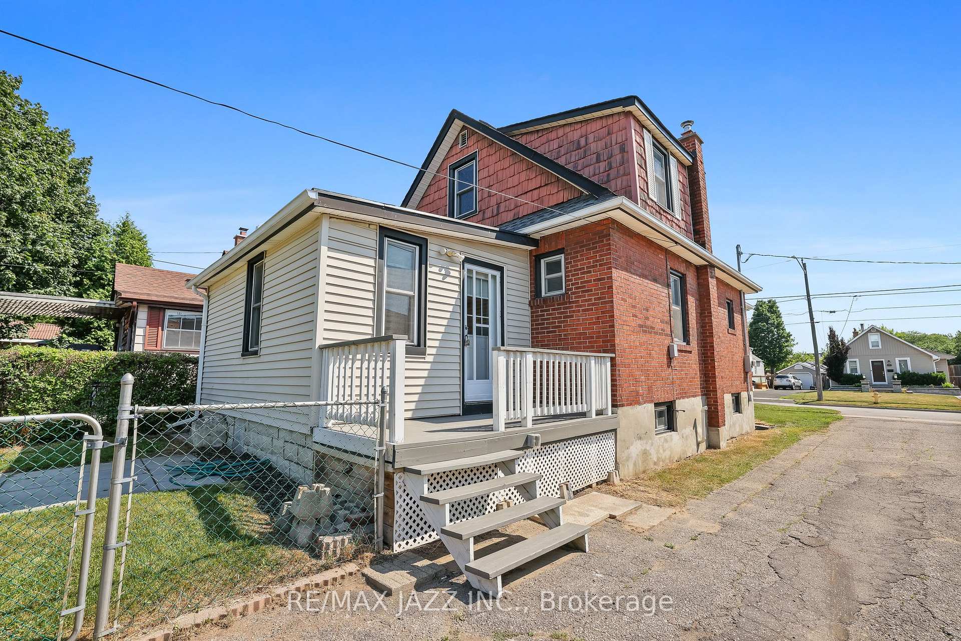 Photo 35 of 110 Gibbons Street, Oshawa, McLaughlin — HOMEH