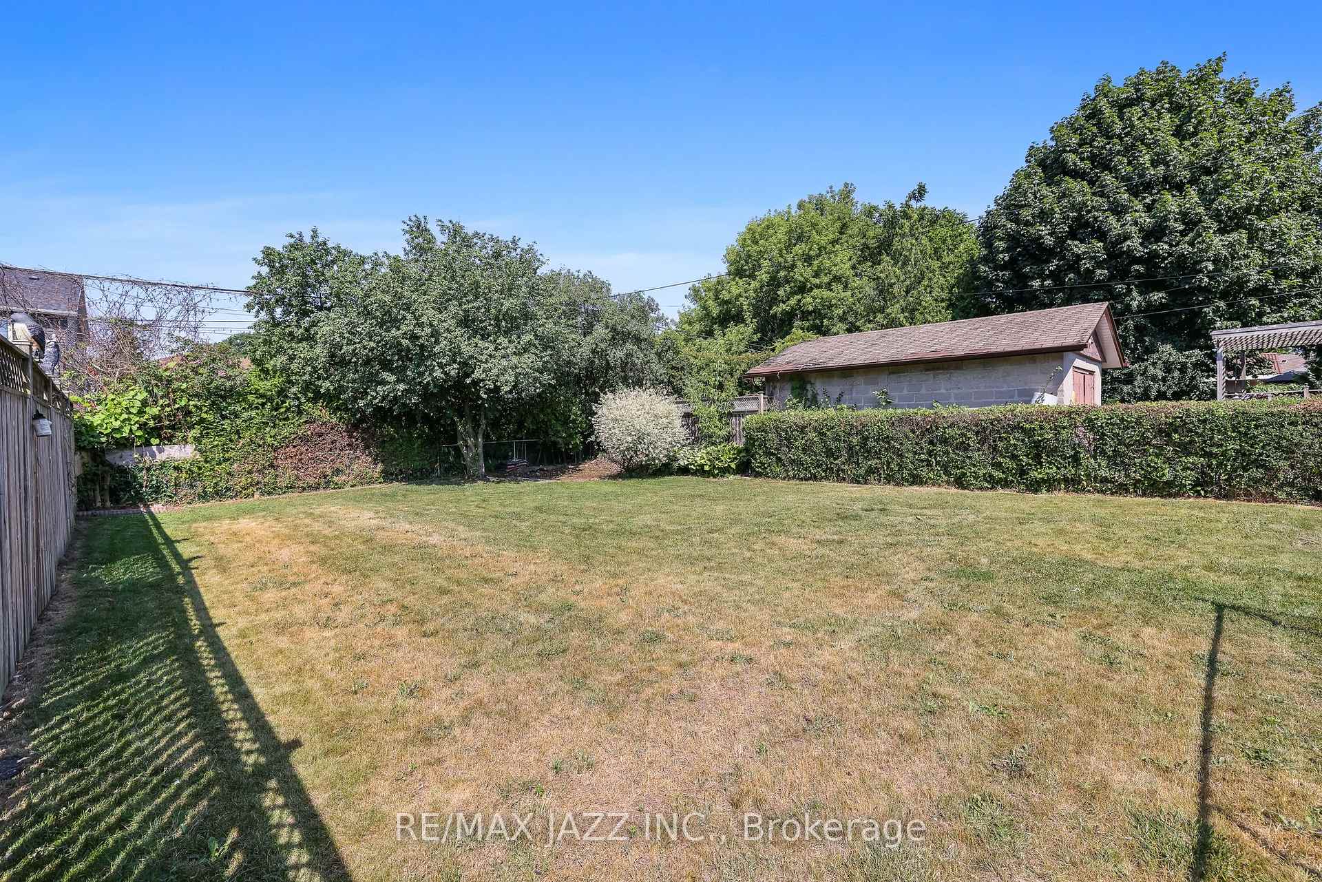 Photo 33 of 110 Gibbons Street, Oshawa, McLaughlin — HOMEH