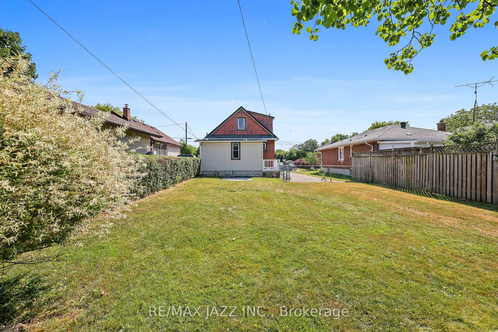 Photo 40 of 110 Gibbons Street, Oshawa, McLaughlin — HOMEH