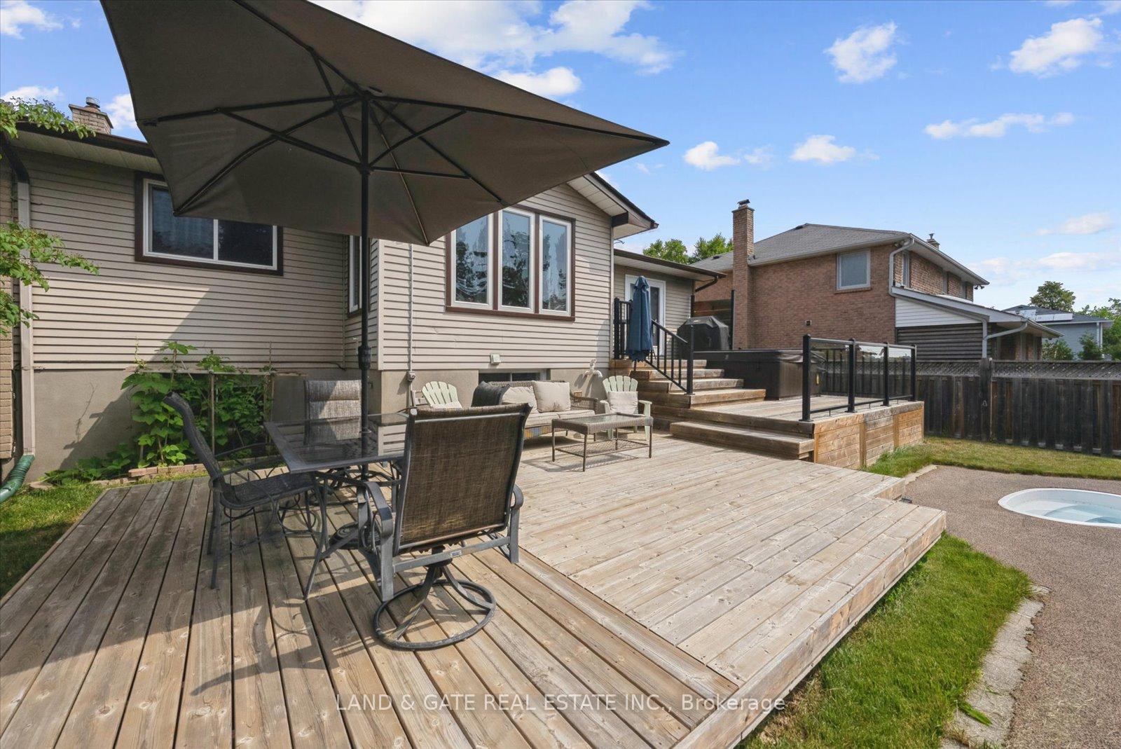 Photo 38 of 677 Whistler Drive, Oshawa, Northglen — HOMEH